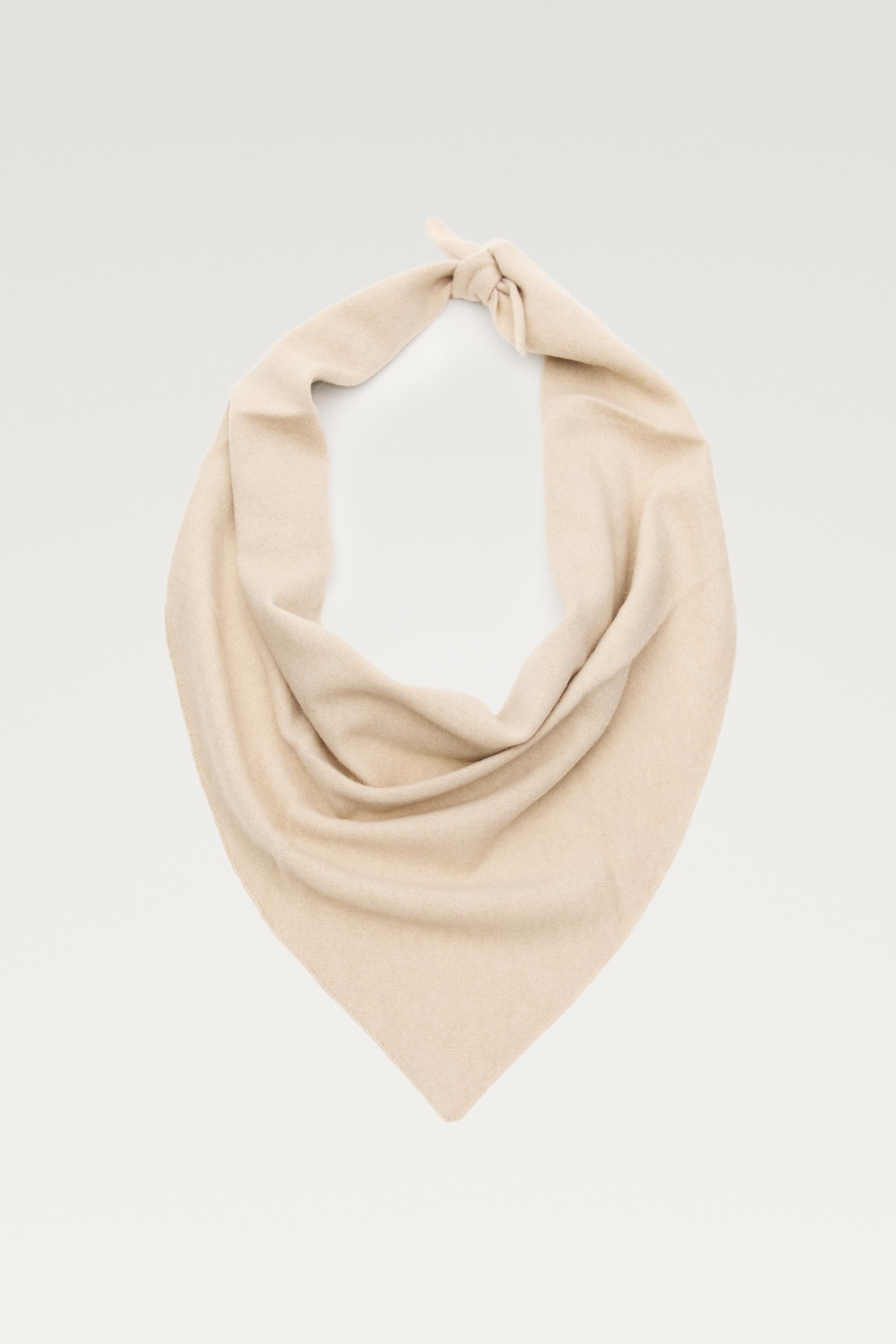Medium wool cashmere blend knit bandana