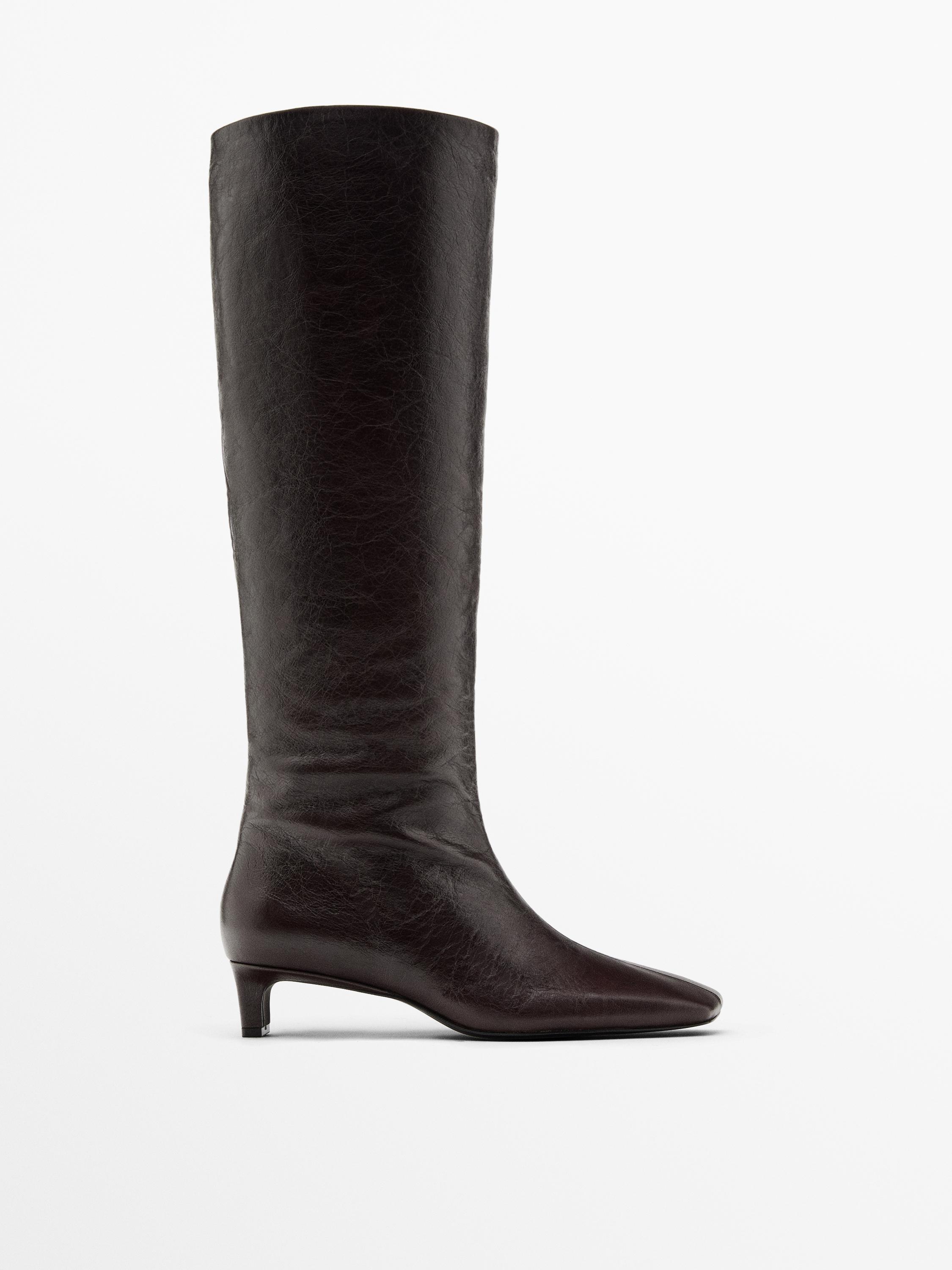 Bota piel horma cuadrada