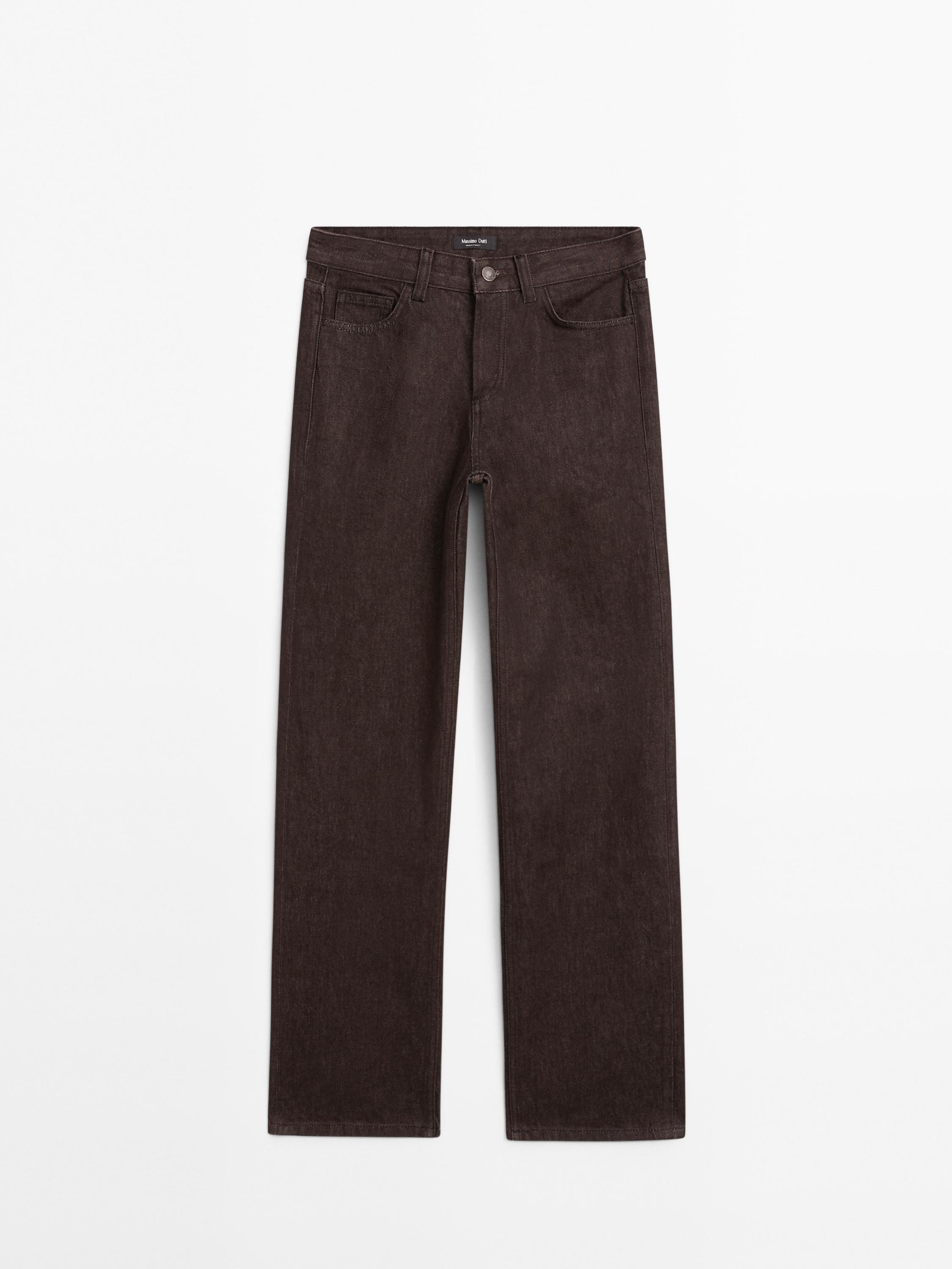 Wide-leg mid-rise jeans