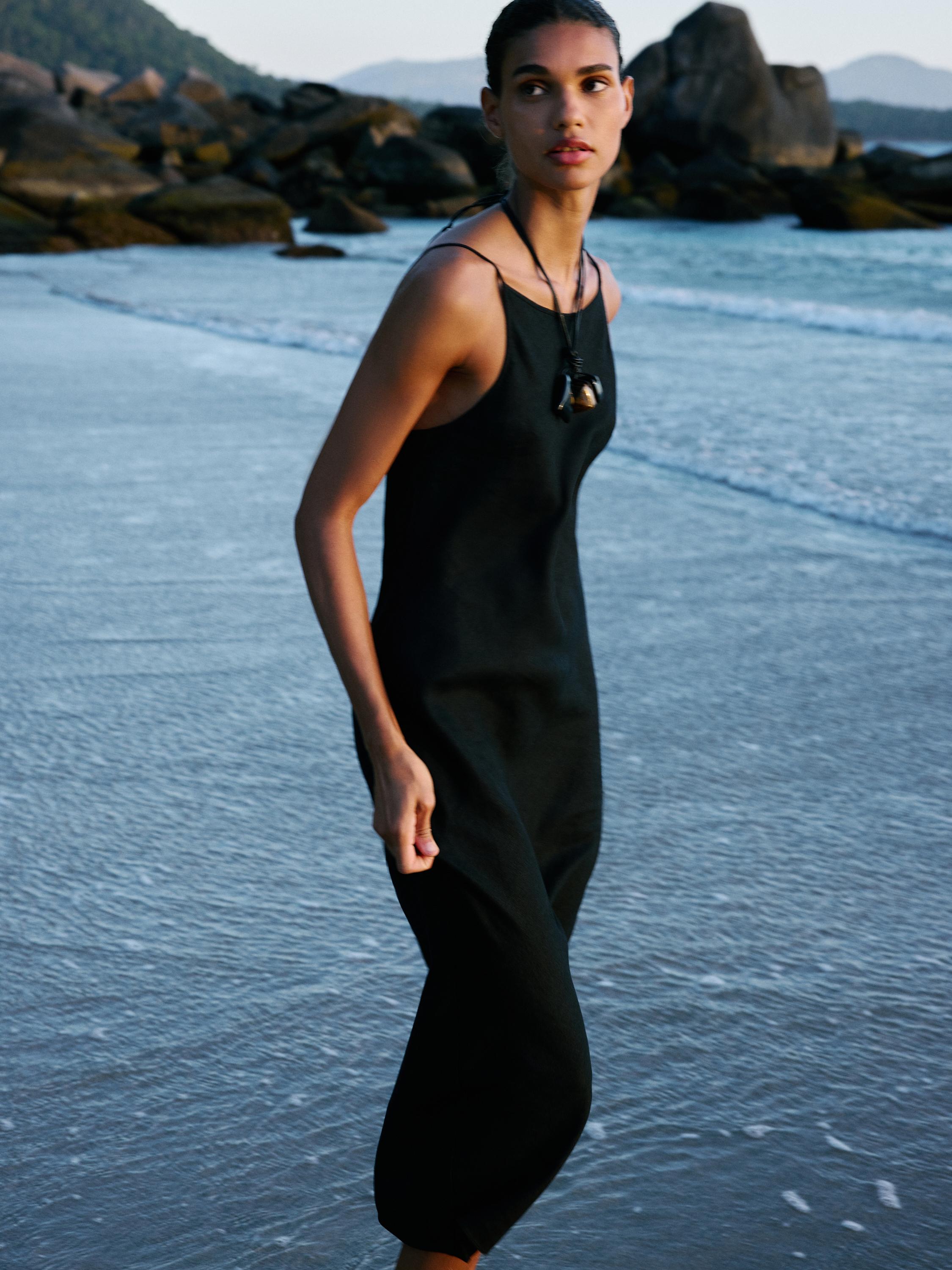 Midi dress with balloon detail