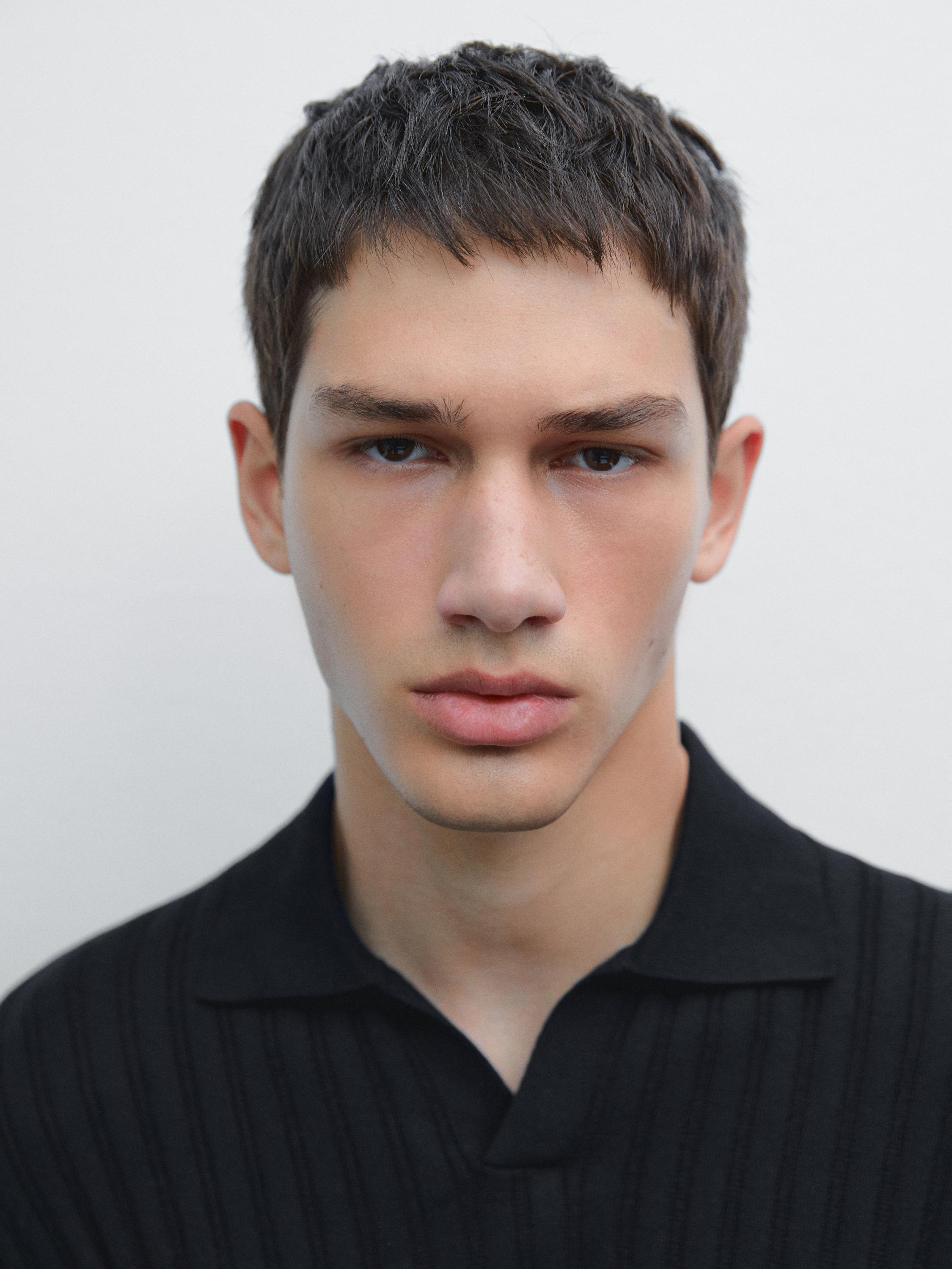 Pull en maille côtelée à col polo