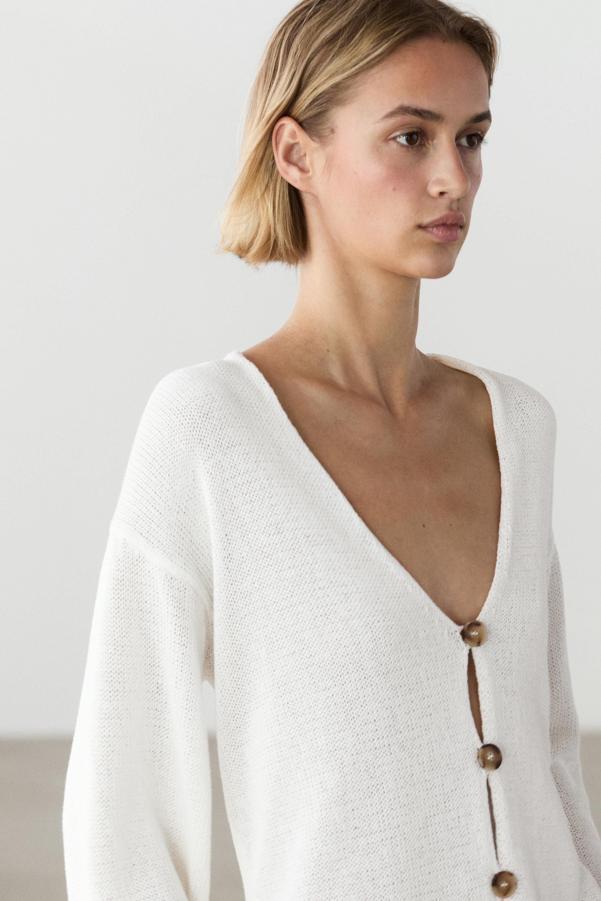 Long knit V-neck cardigan — WHITE