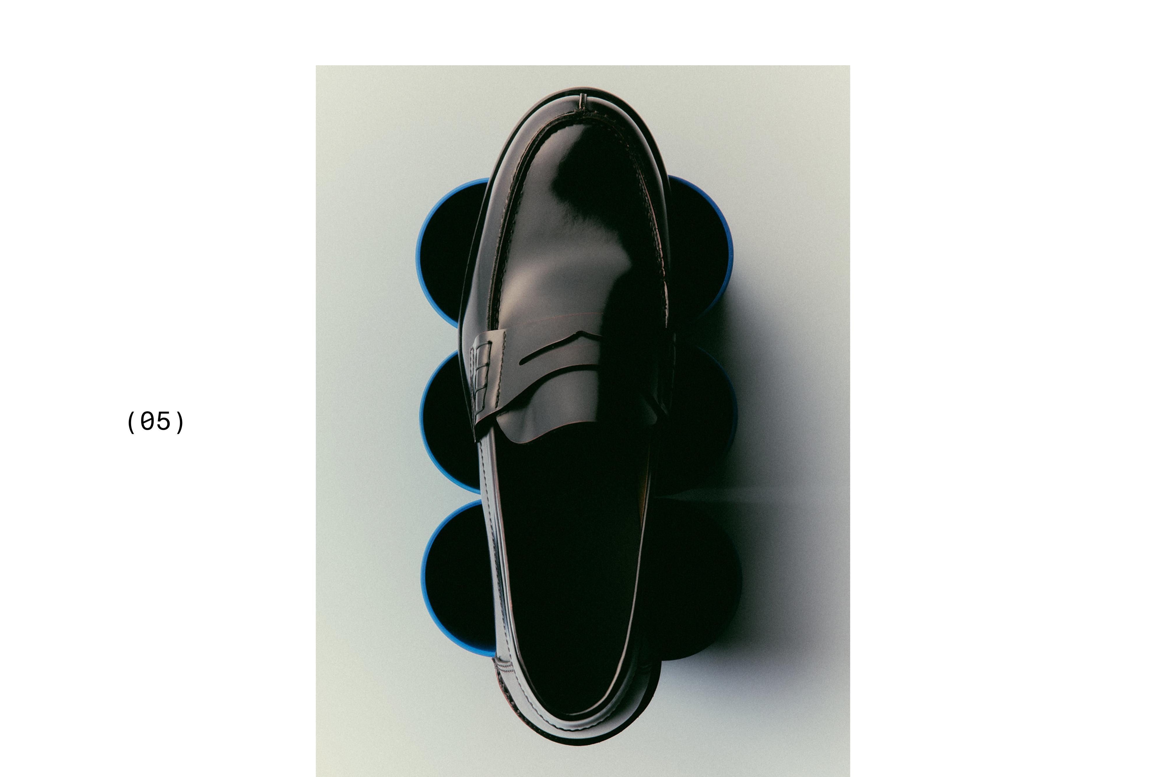 Leather loafers with penny strap — BURGUNDY