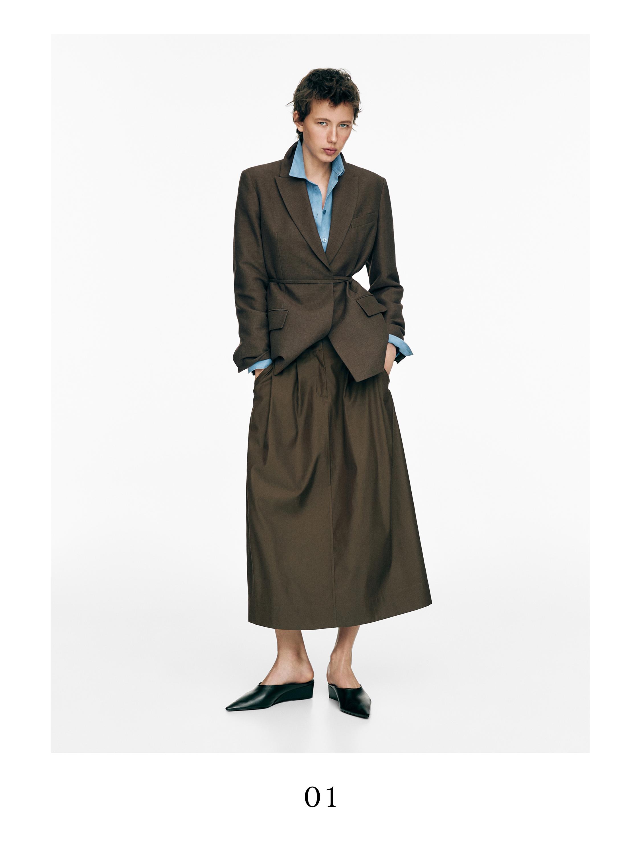 Midi skirt with box pleats — KHAKI