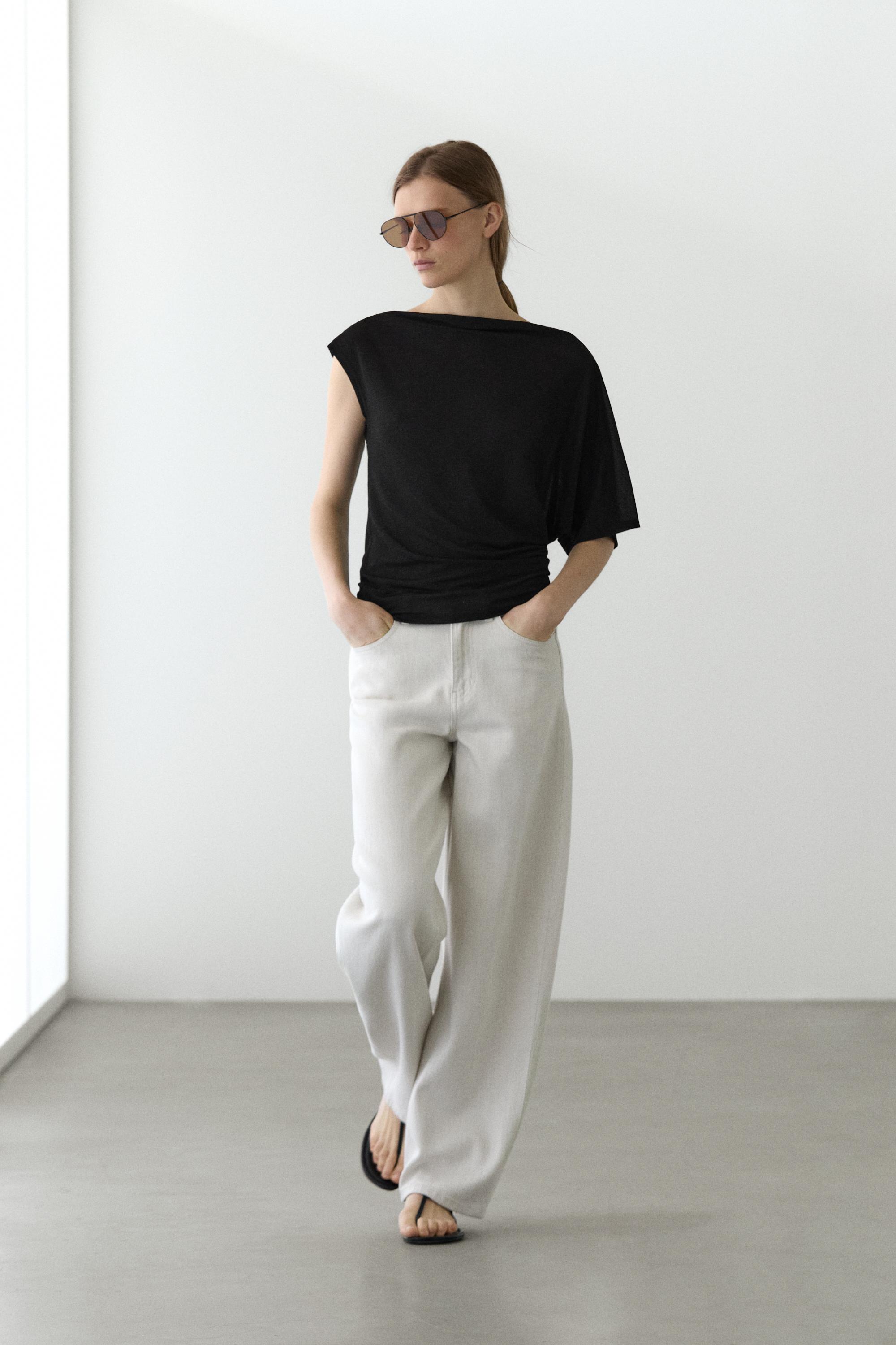 Lightweight asymmetric metallic-effect T-shirt