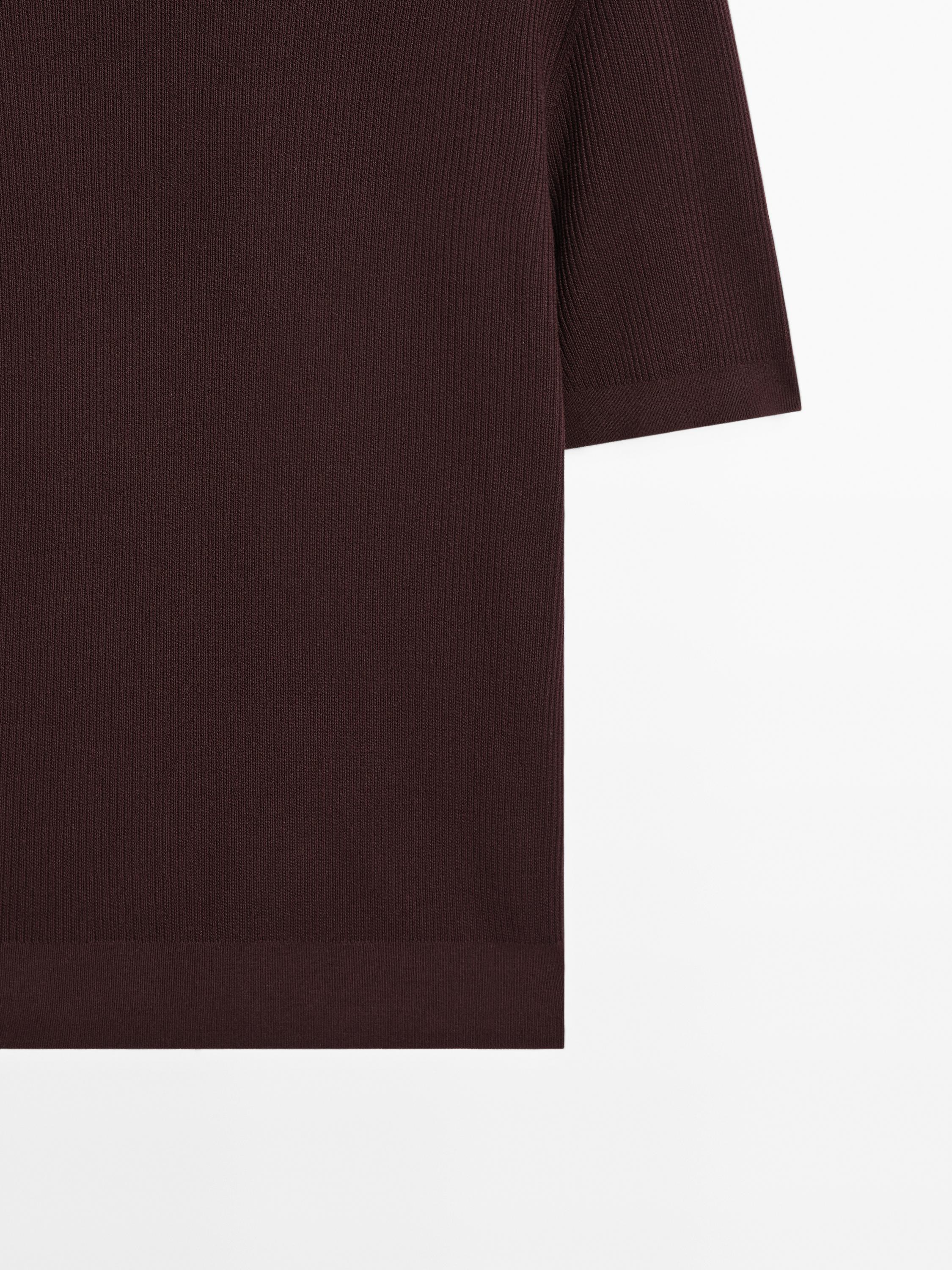 Textured knit short sleeve T-shirt