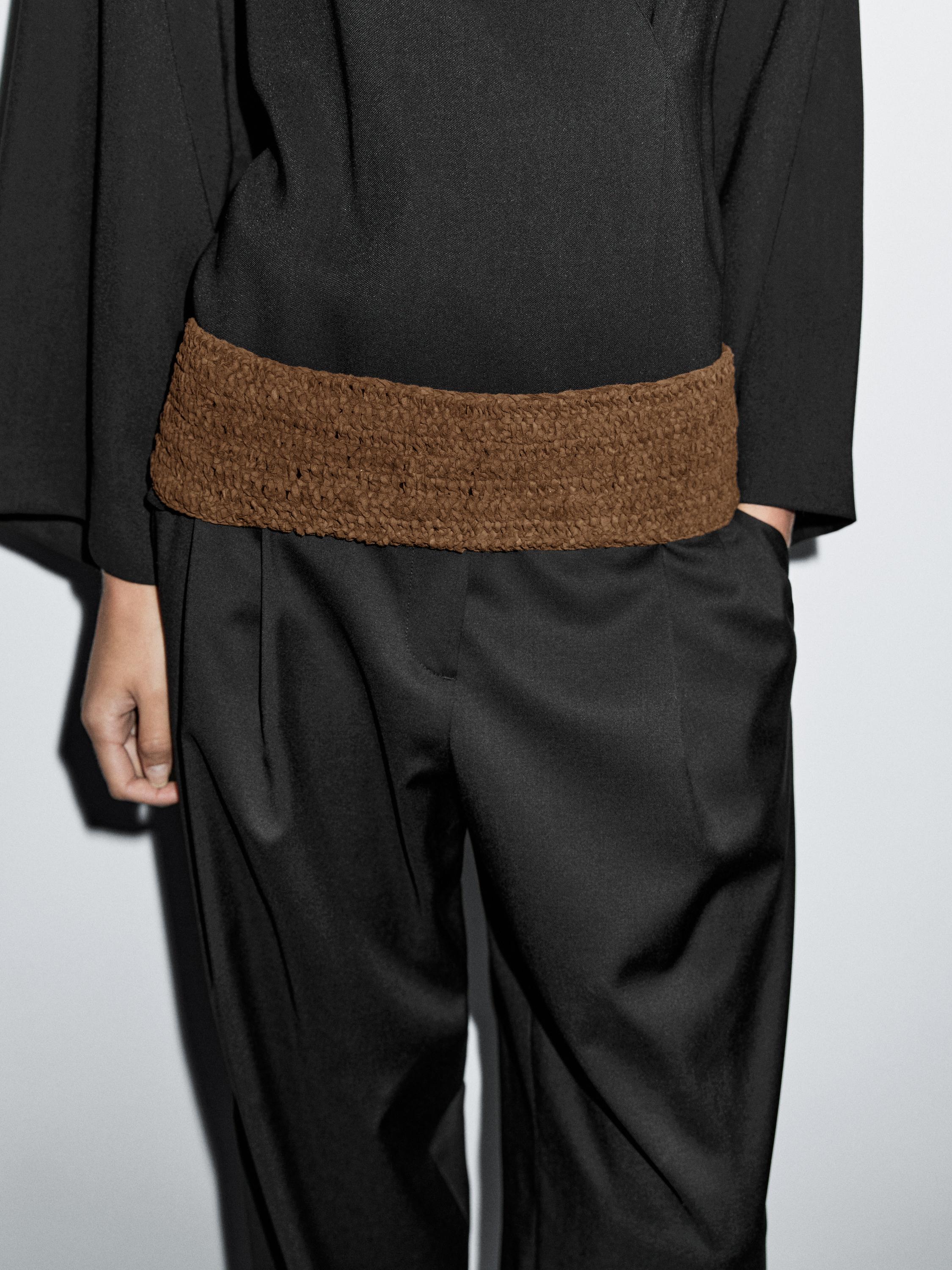 Cinto corpete entrançado em pele croute