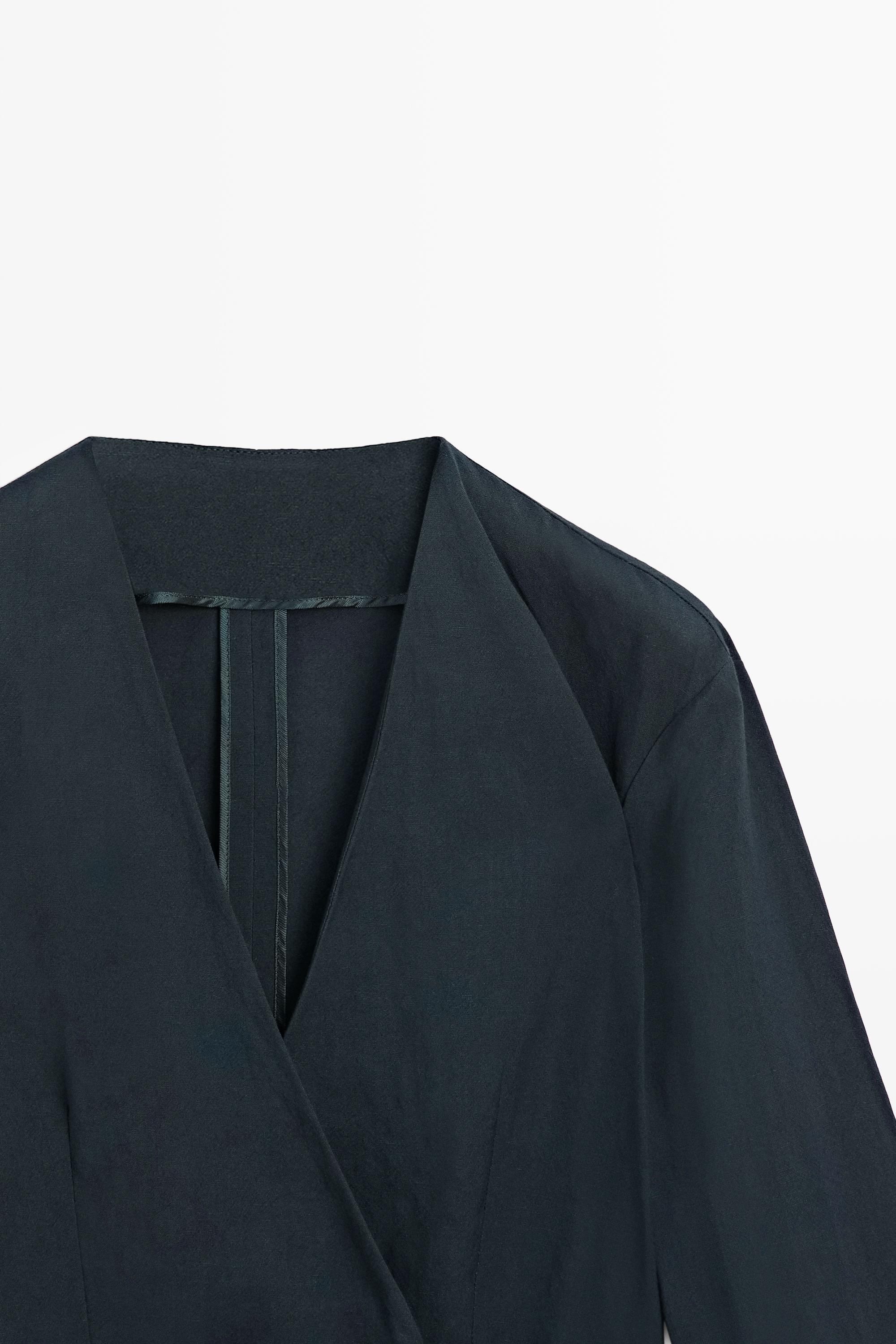 Lightweight kimono with sash detail — DEEP BLUE