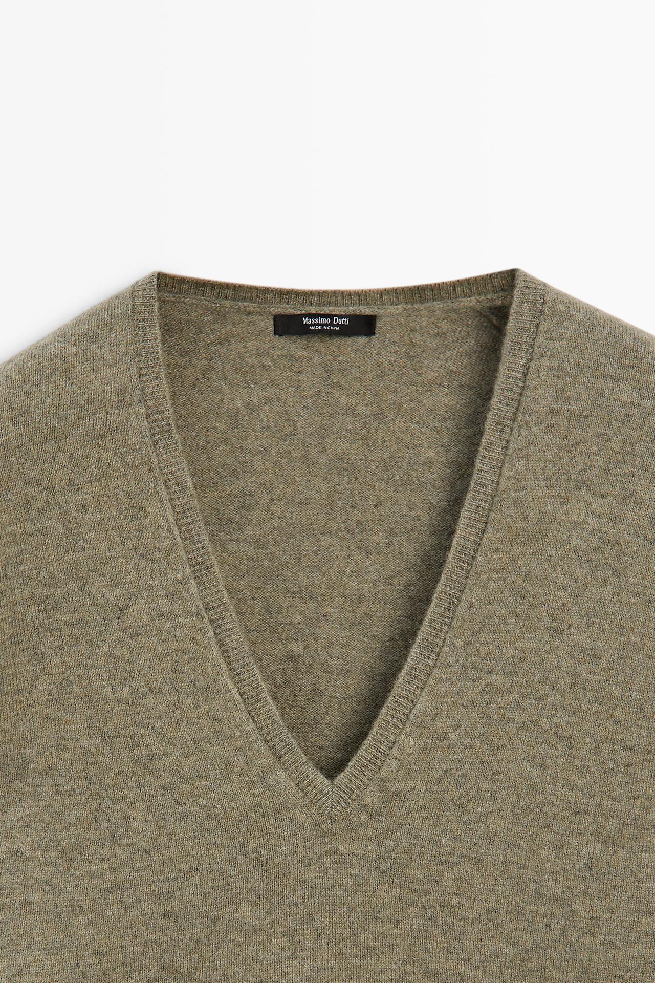Wool blend knit V-neck sweater — GREEN MARL