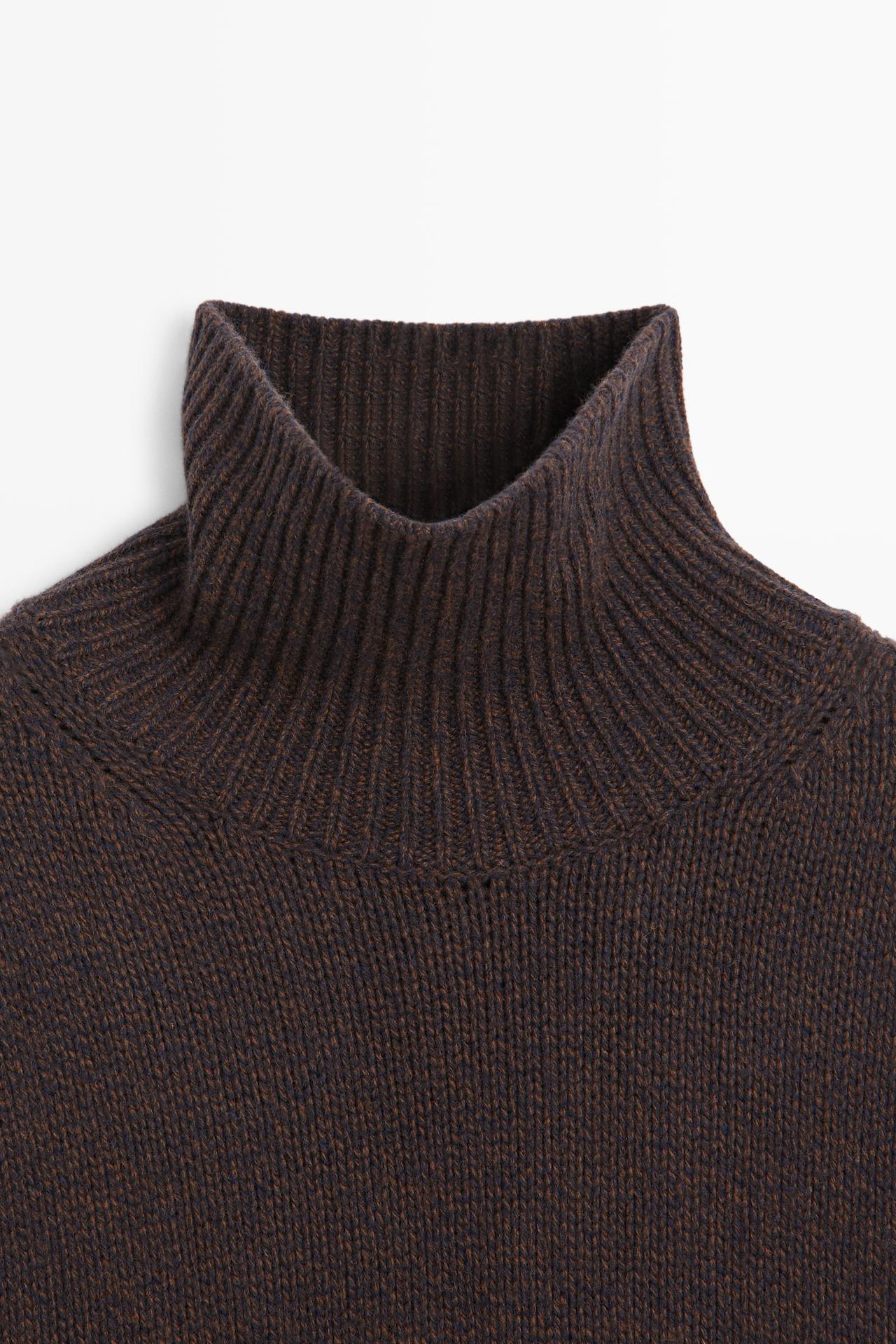 100% wool oversize knit sweater — BROWN