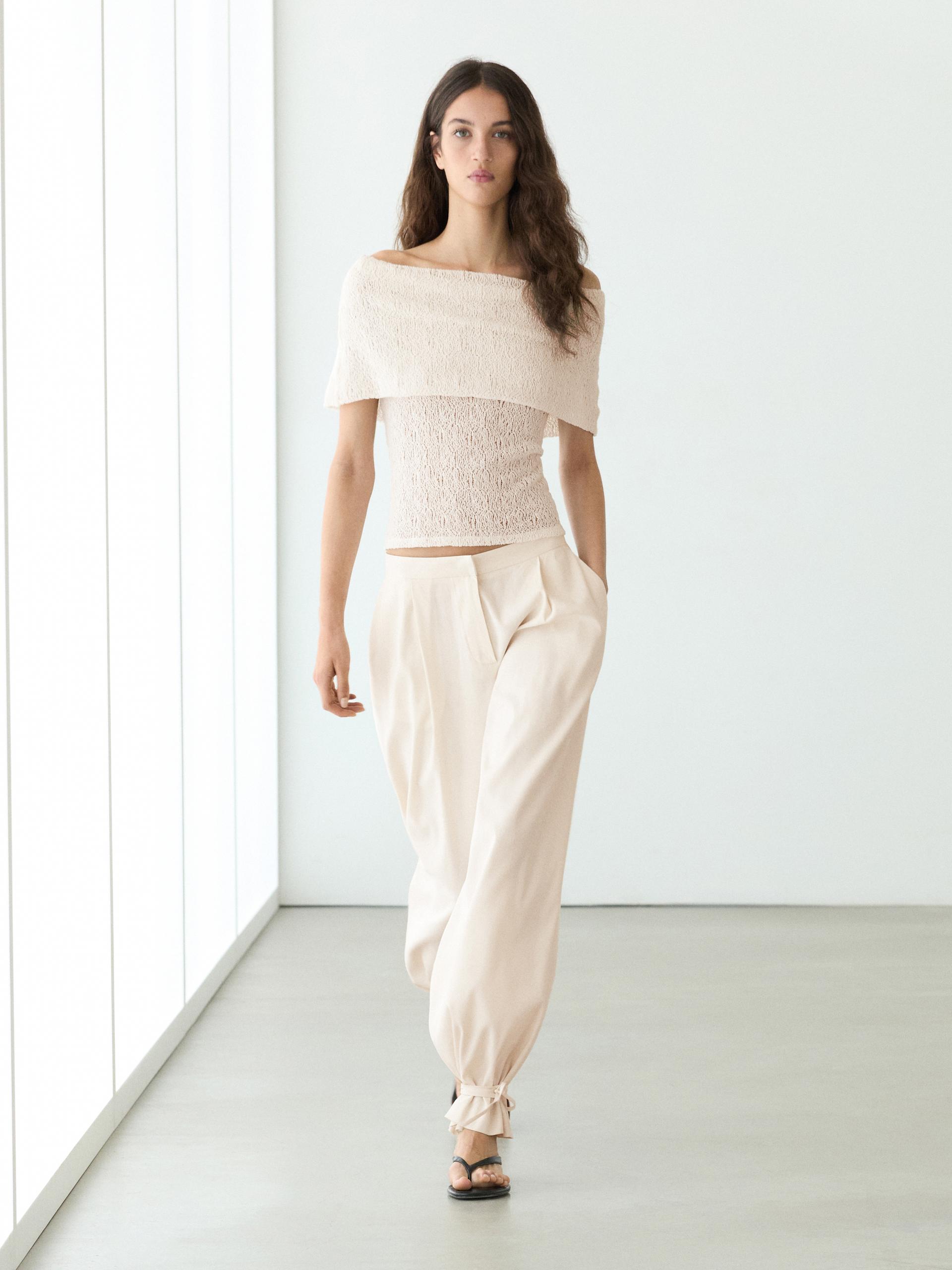 Top Strutturato Con Spalle Scoperte - Ecru - M - Massimo Dutti - Femminile