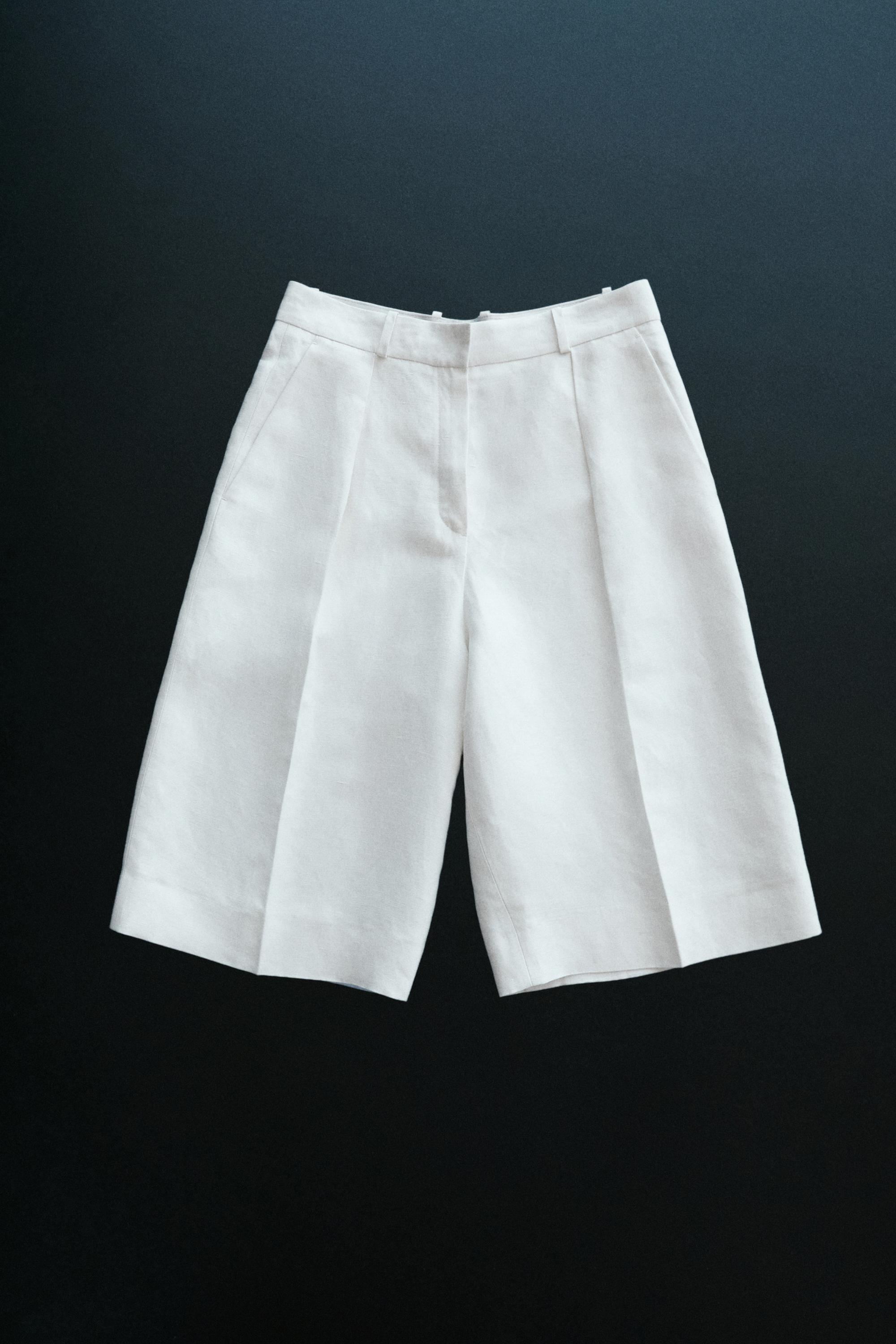 Long flowing Bermuda shorts - STUDIO — WHITE