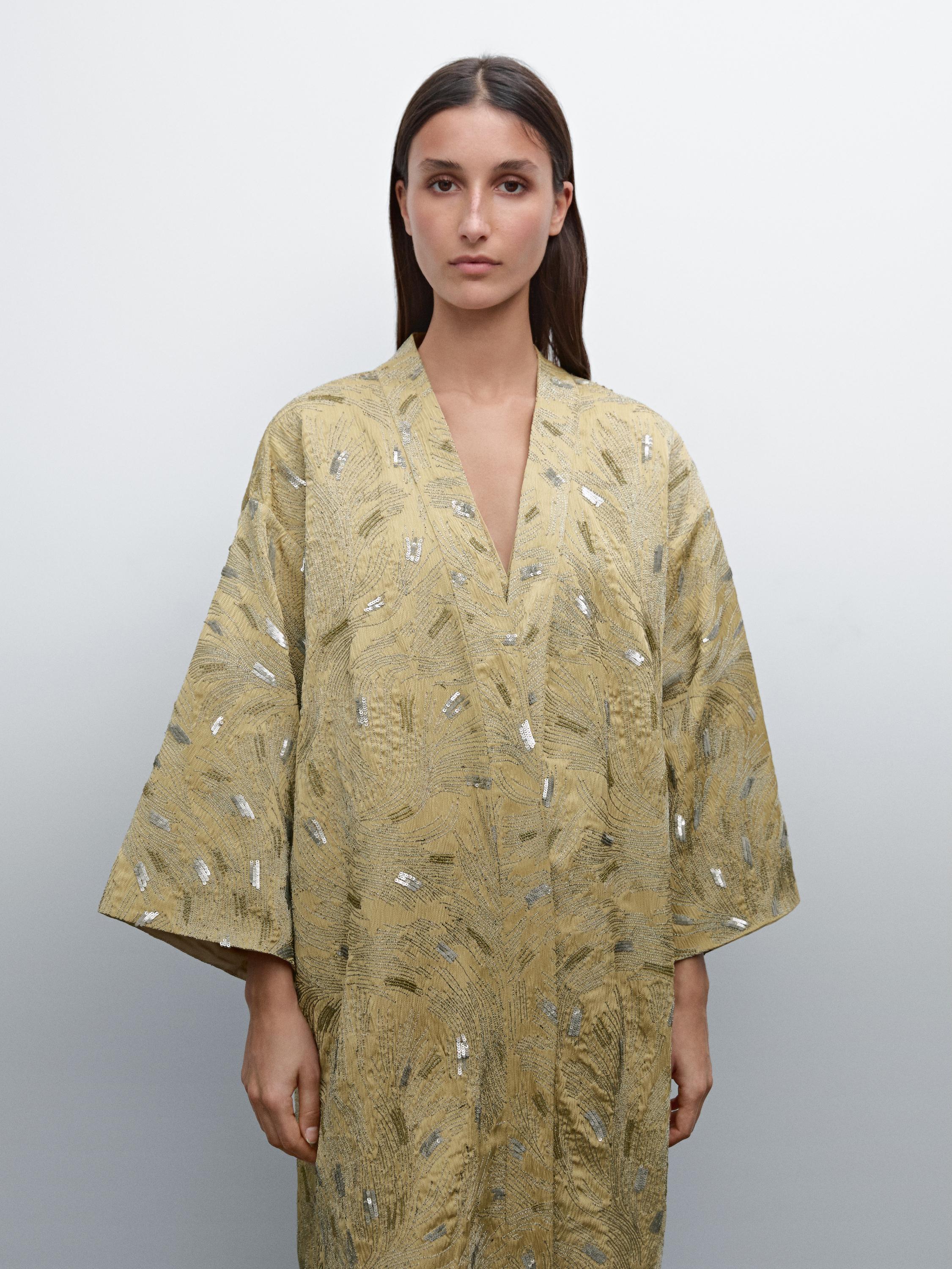 Kimono lungo con ricami