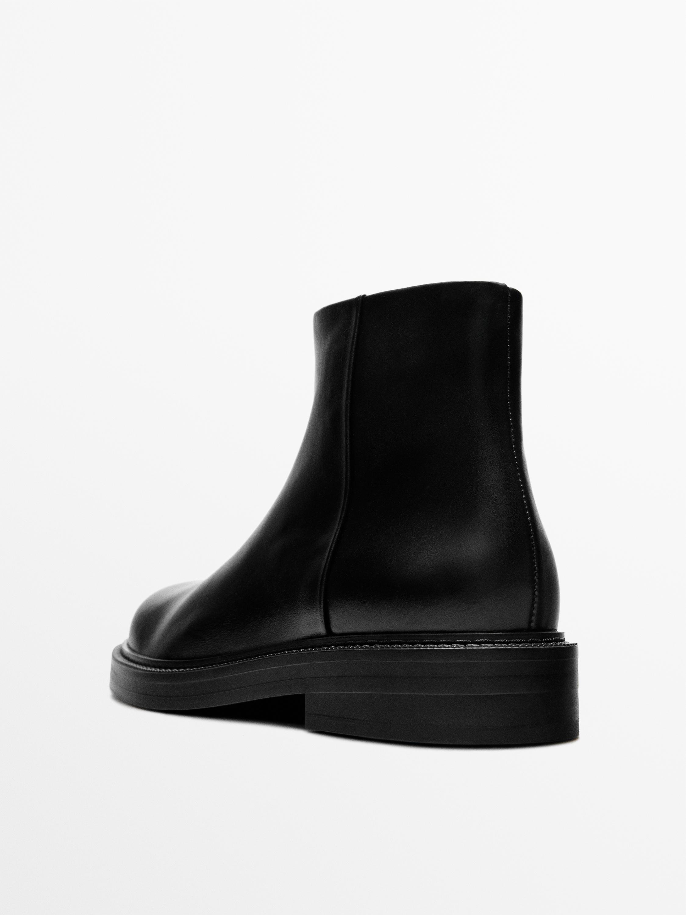 Leather ankle boots with suede lining — BLACK