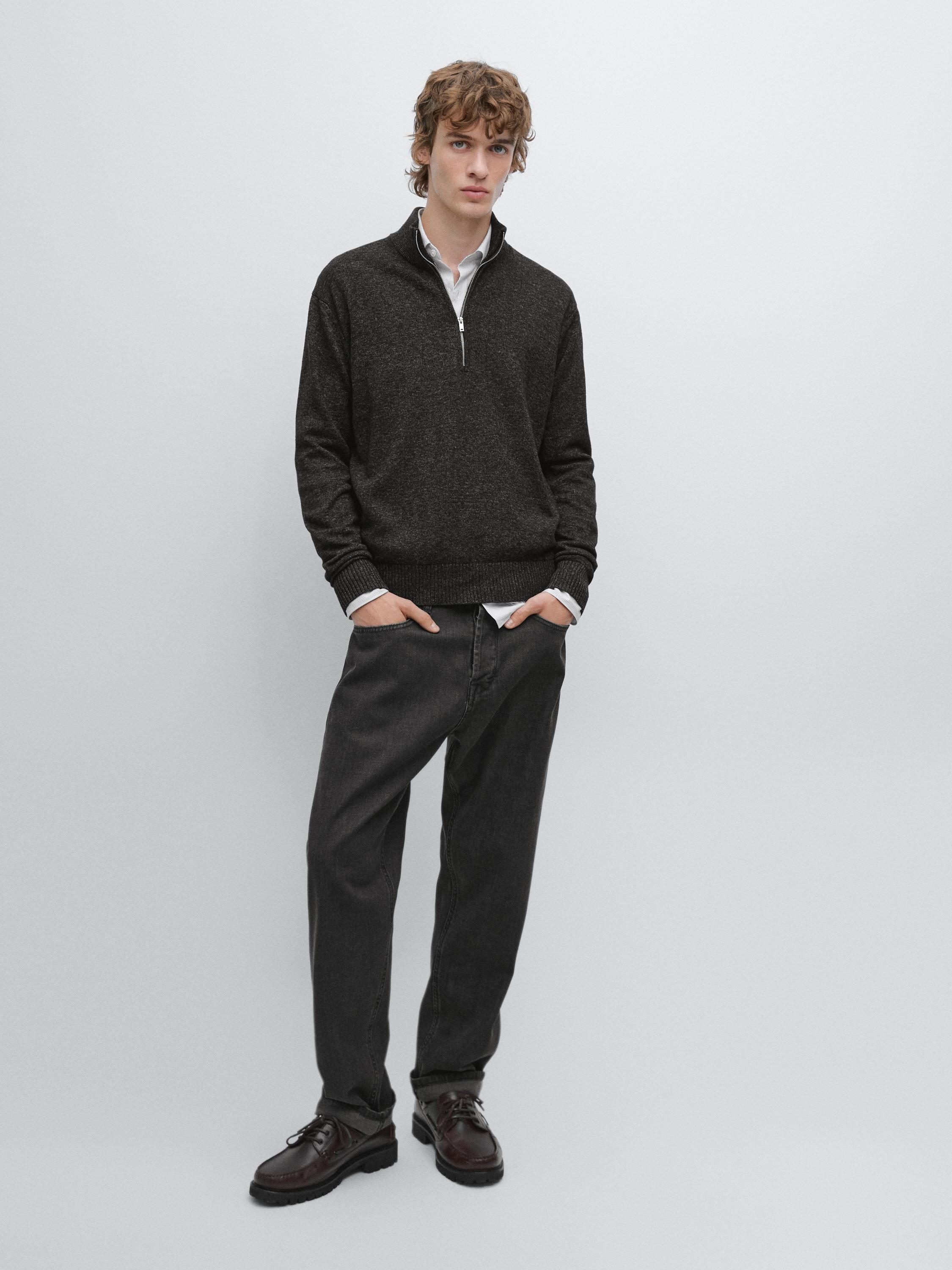 Mock neck knit sweater