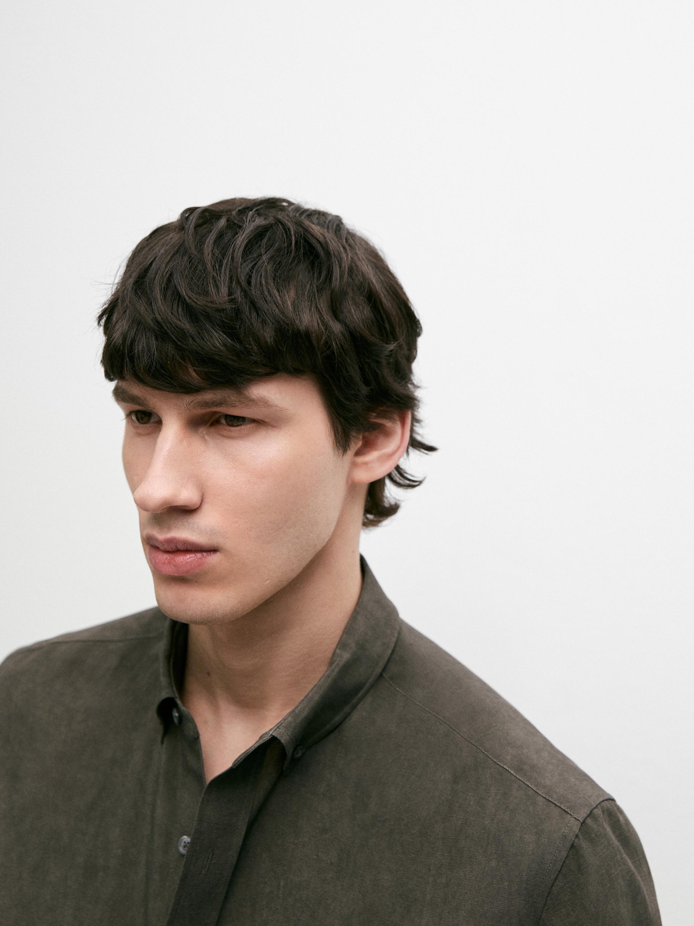 Flowing regular fit shirt with pocket — DARK KHAKI