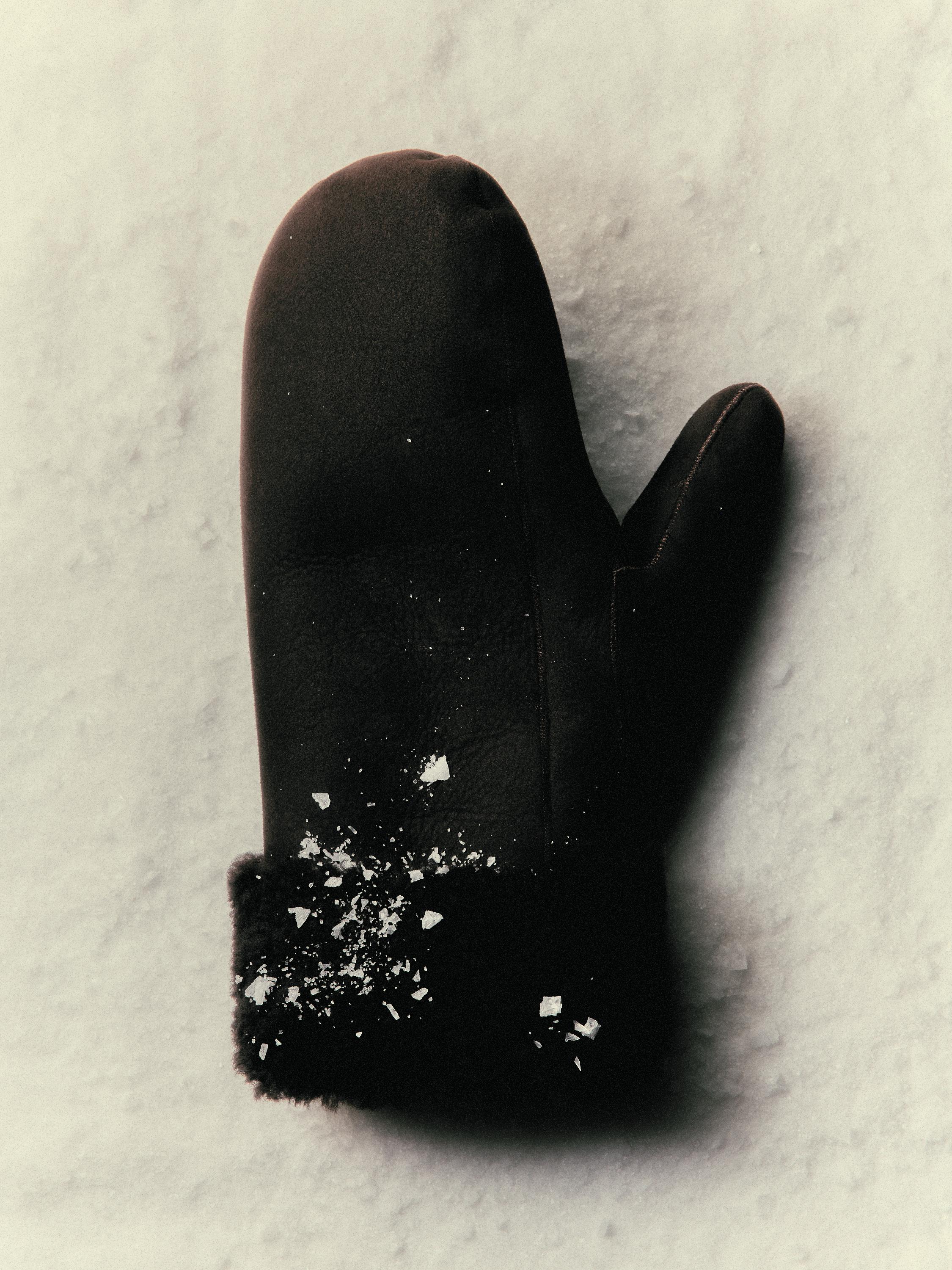 Double-faced leather mittens