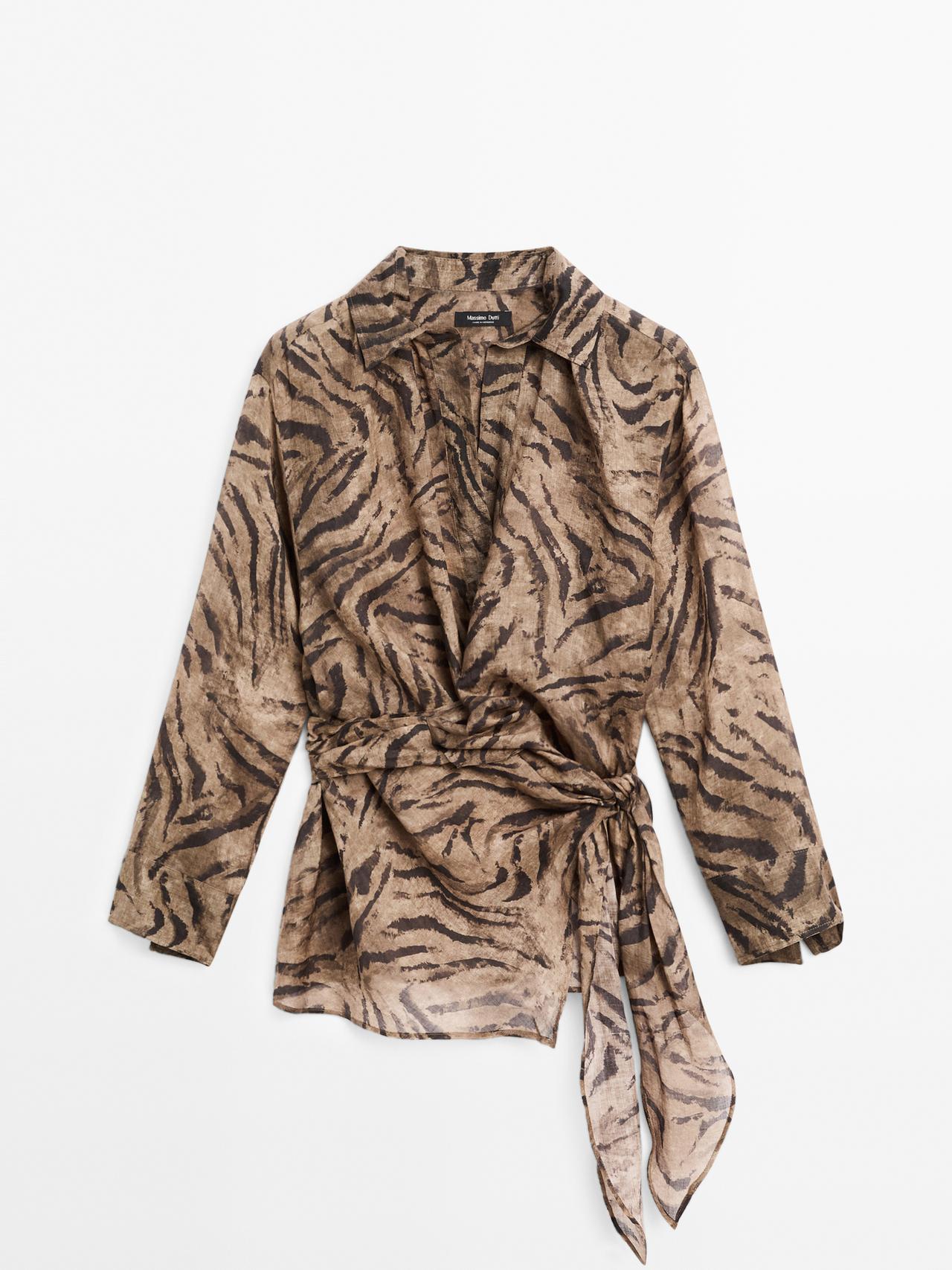 Massimo Dutti - Dame - Jacquardvævet Kimono Med Blødt Fald Og Rhinstensknap - Chokolade - Xs