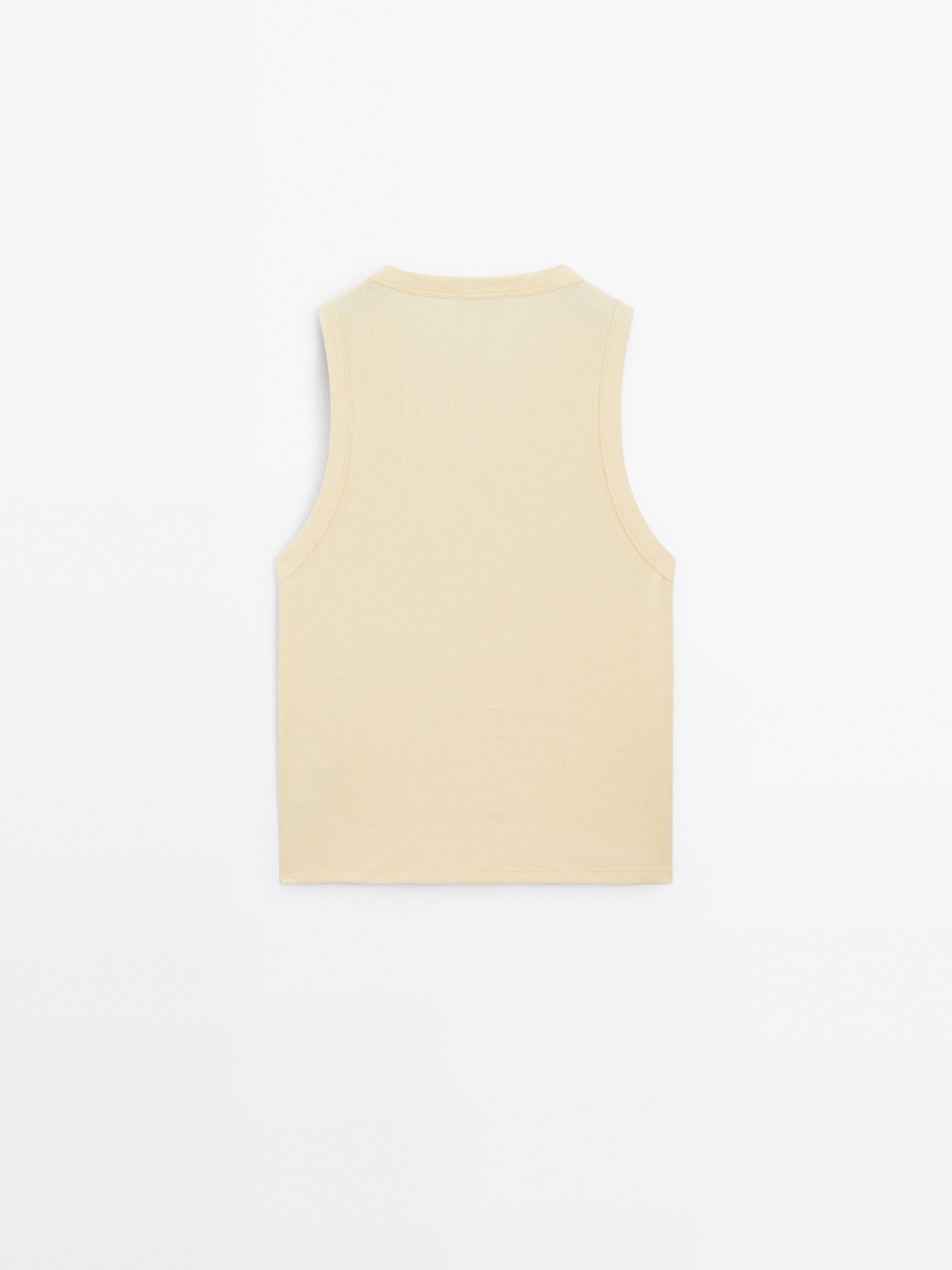 Ribbed V-neck T-shirt