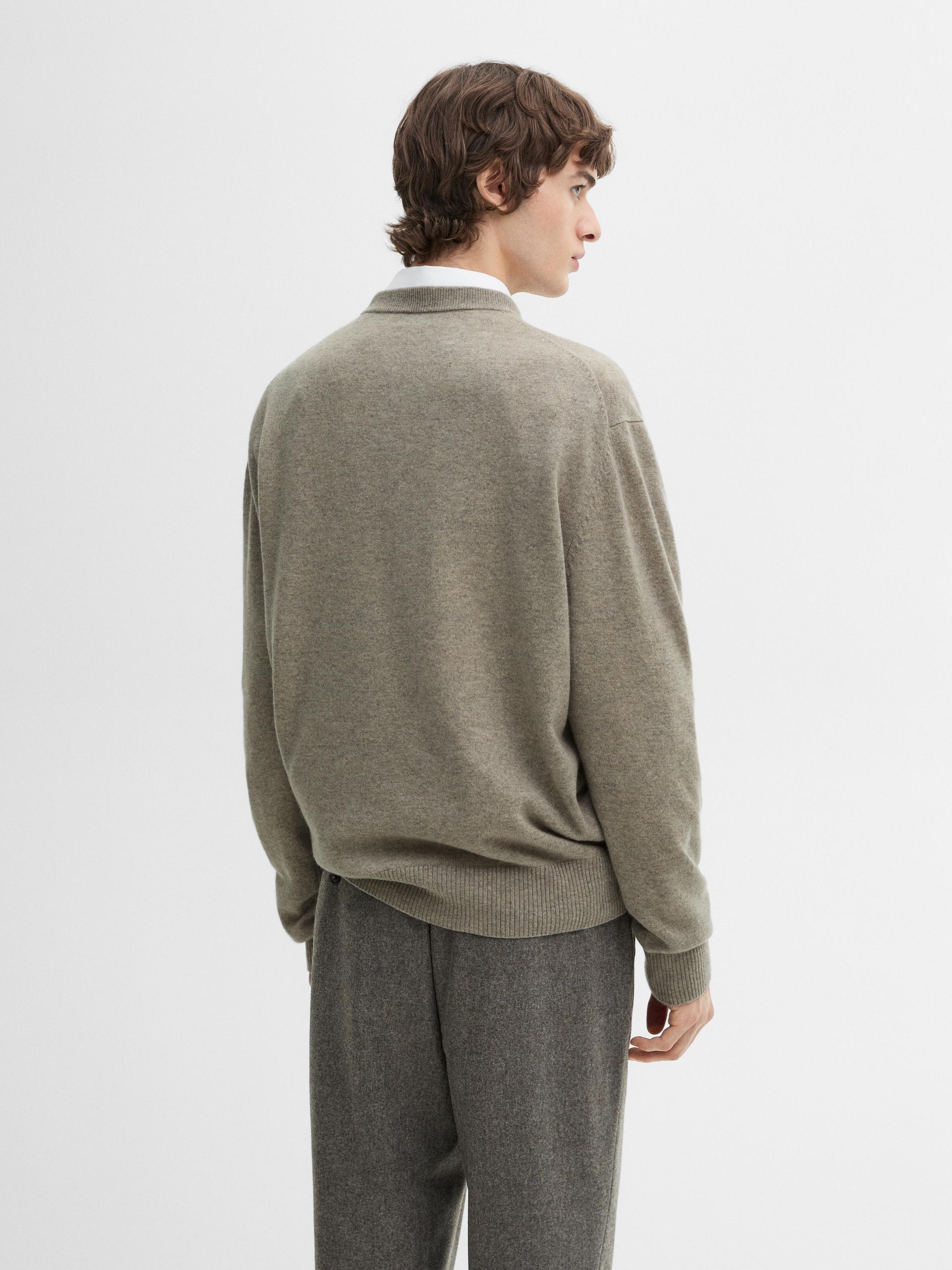 100% cashmere knit sweater