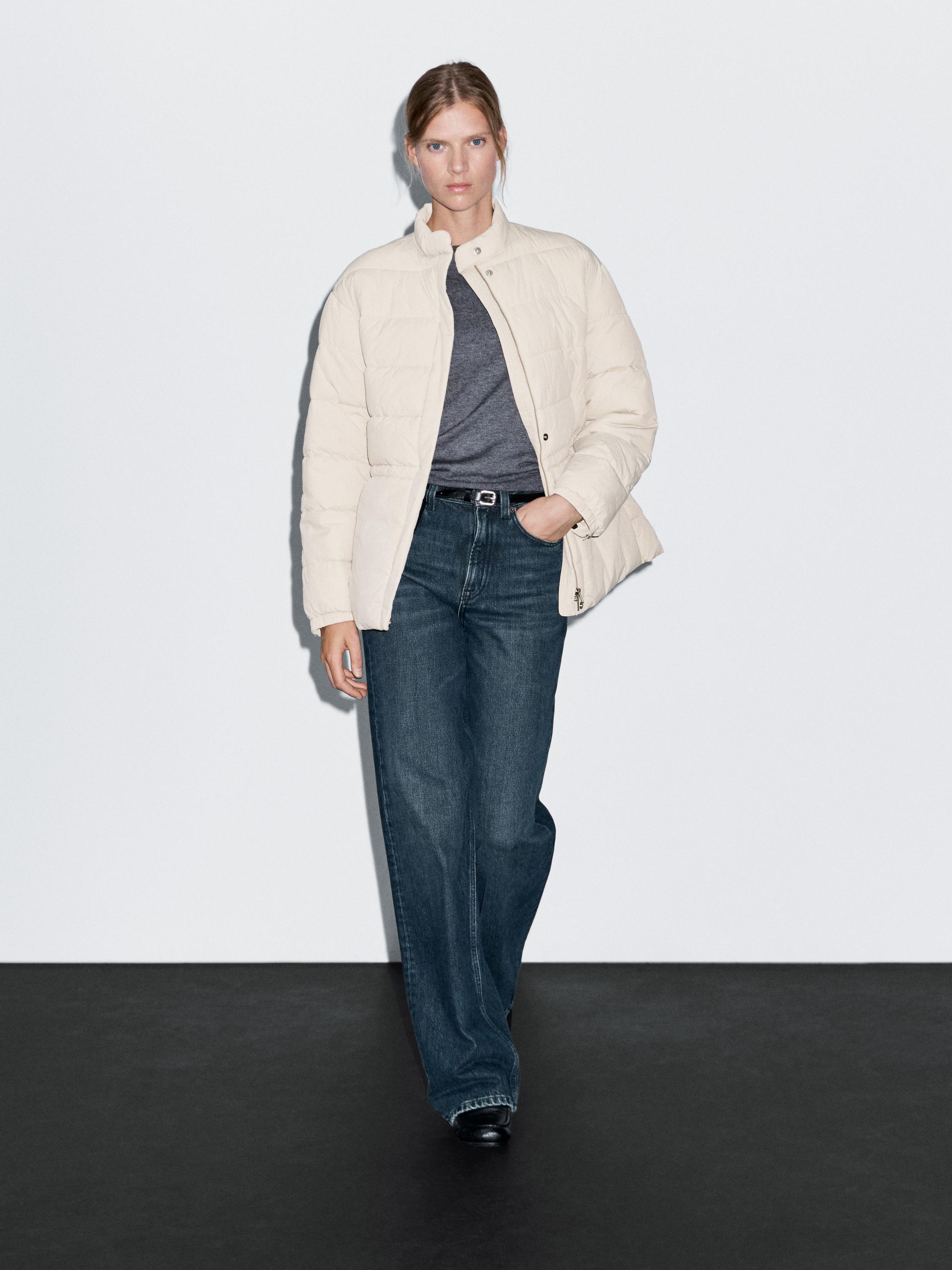 Puffer jacket with stand collar