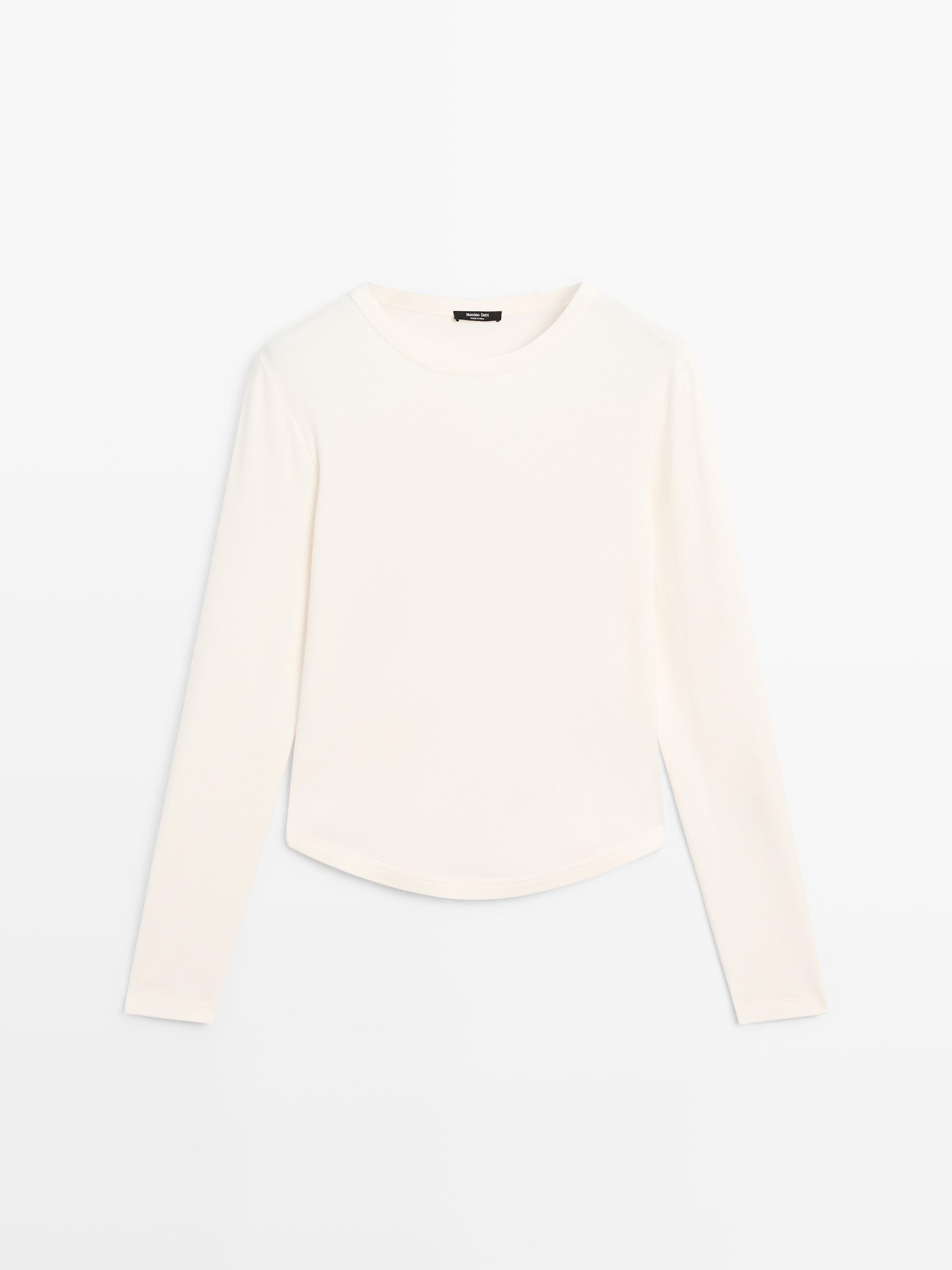 Long sleeve T-shirt with rounded hem