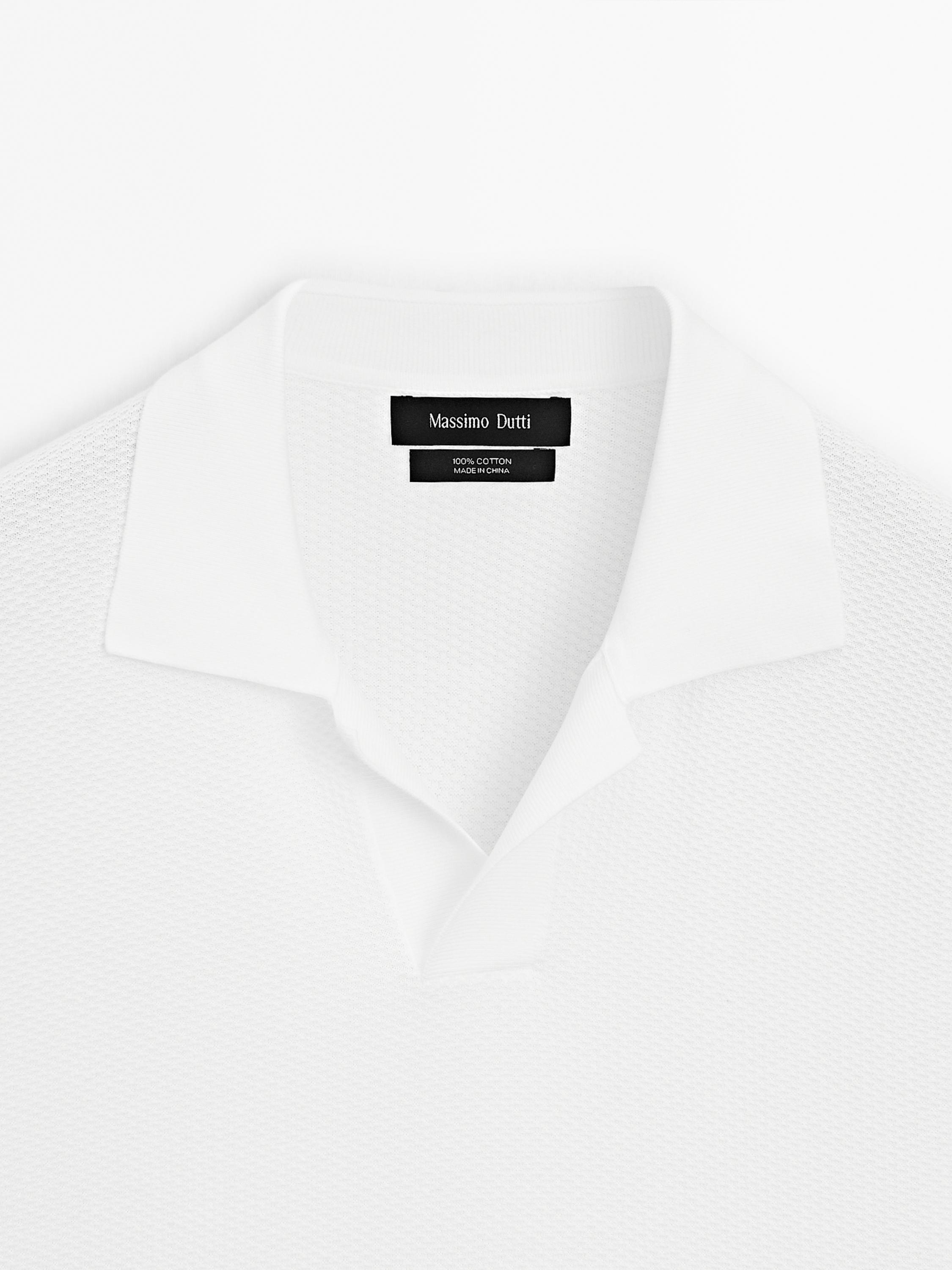Textured knit short sleeve polo shirt