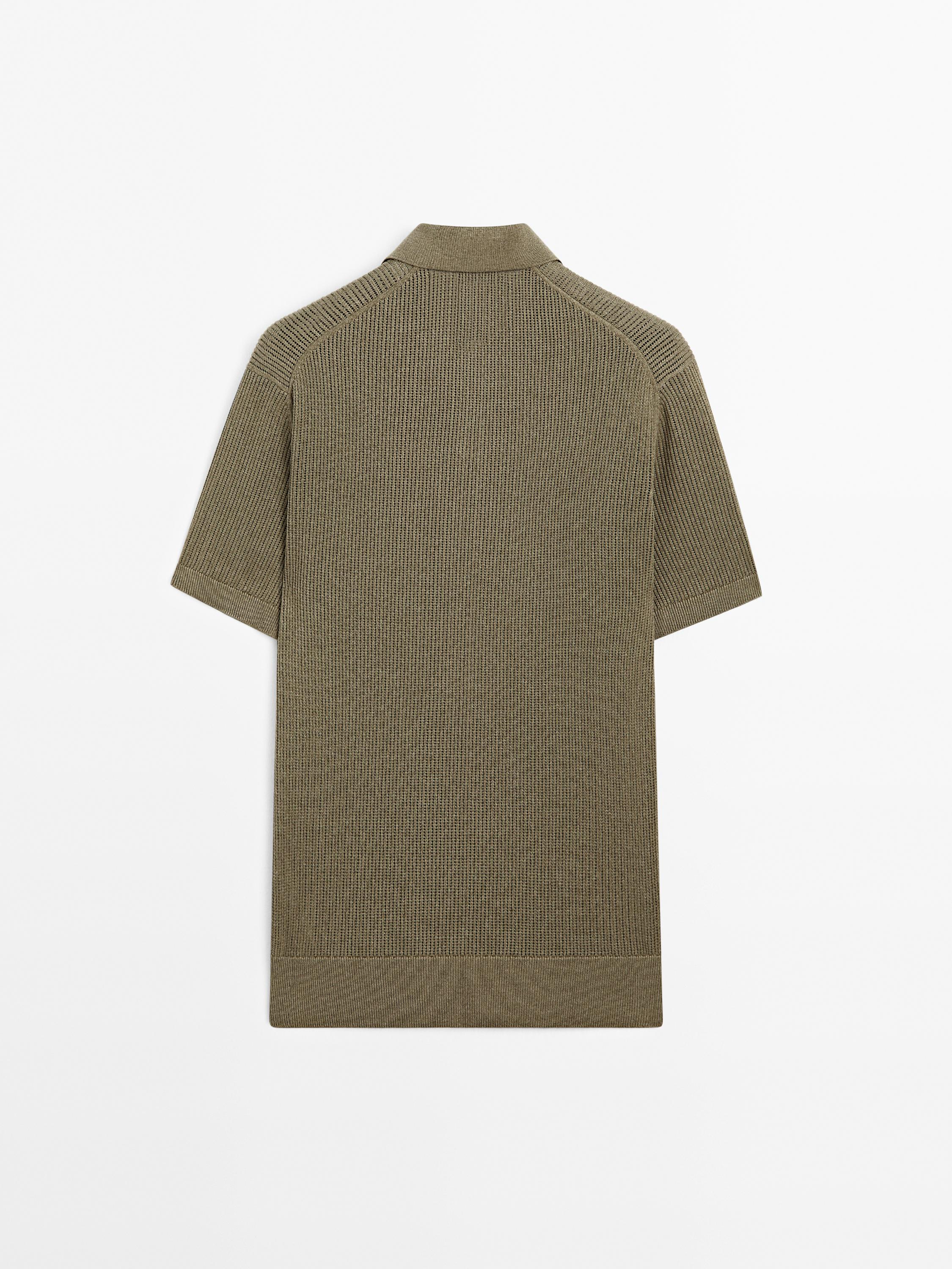 Cutwork V-neck polo shirt