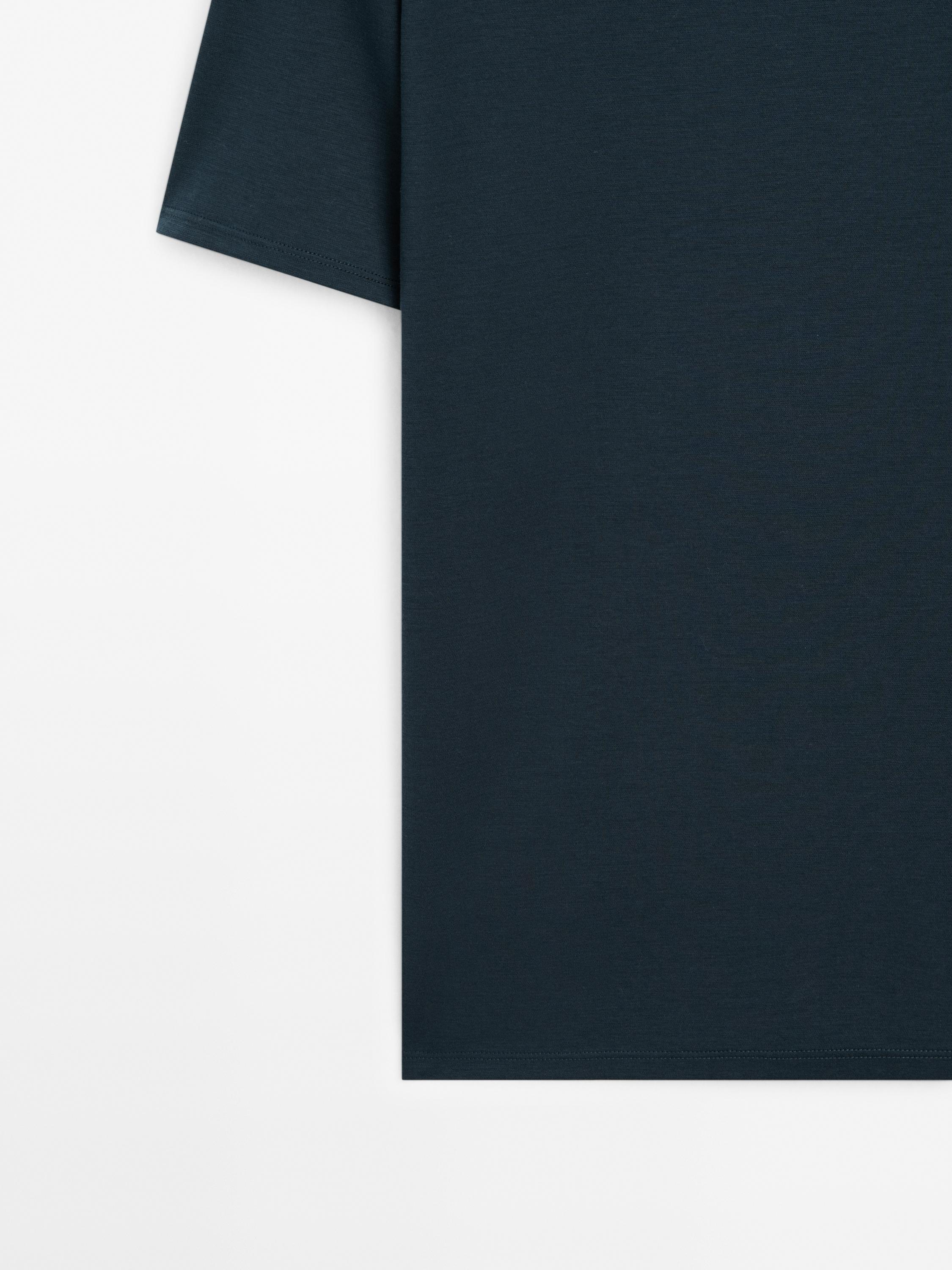 Short sleeve cotton blend T-shirt