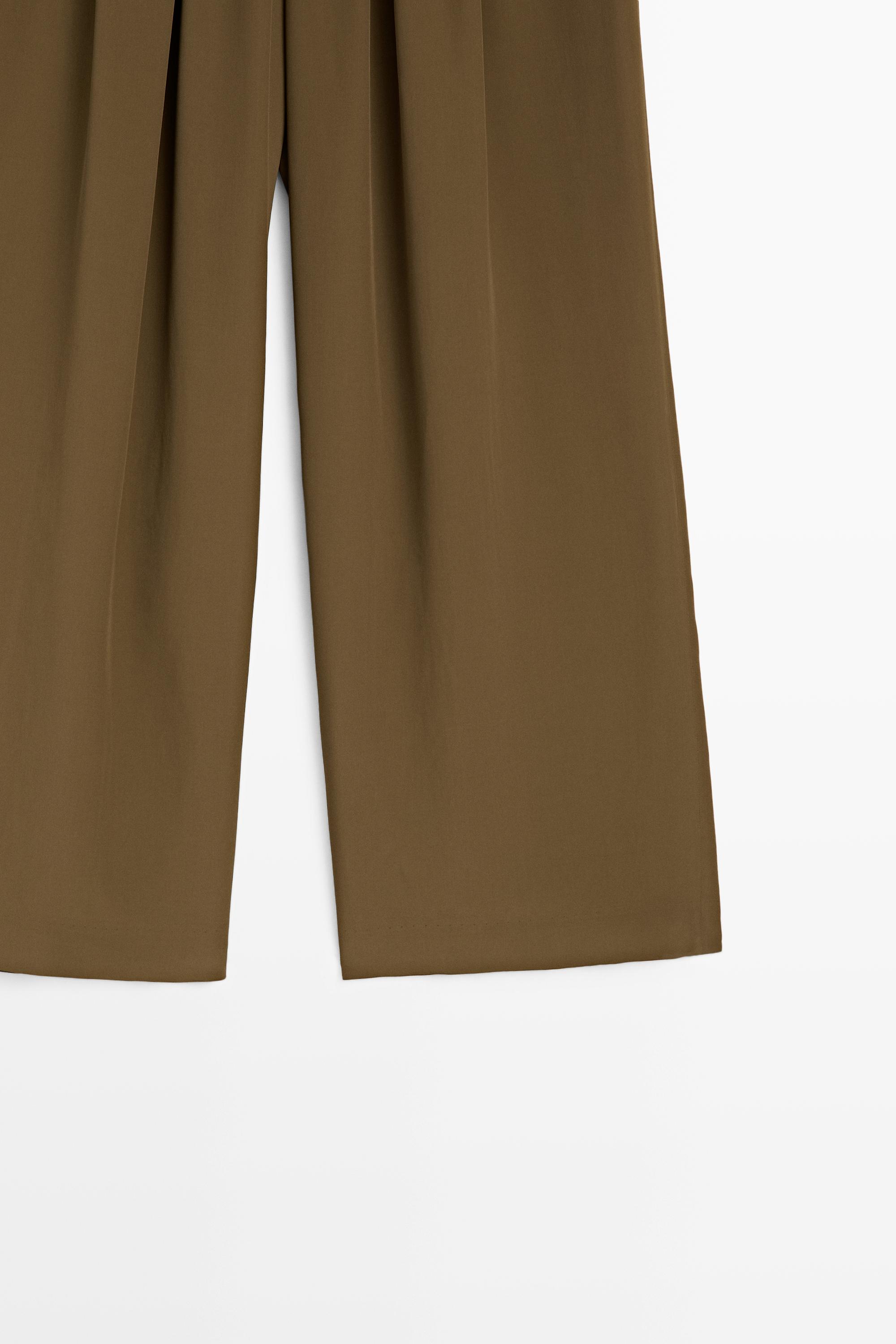 Total look flowing trousers with box pleats — MOSS GREEN