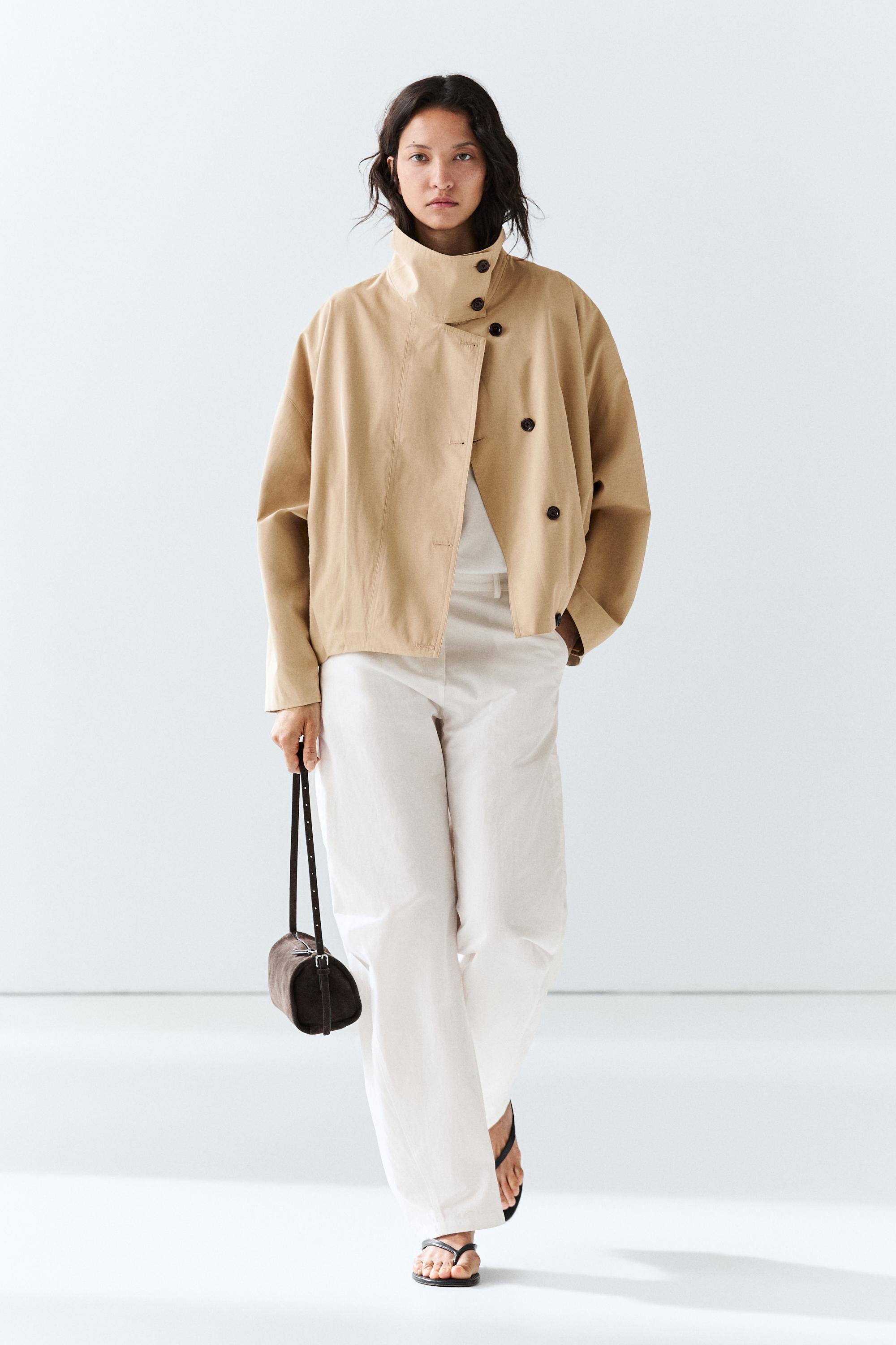 Pleated stand-collar bomber jacket — Beige