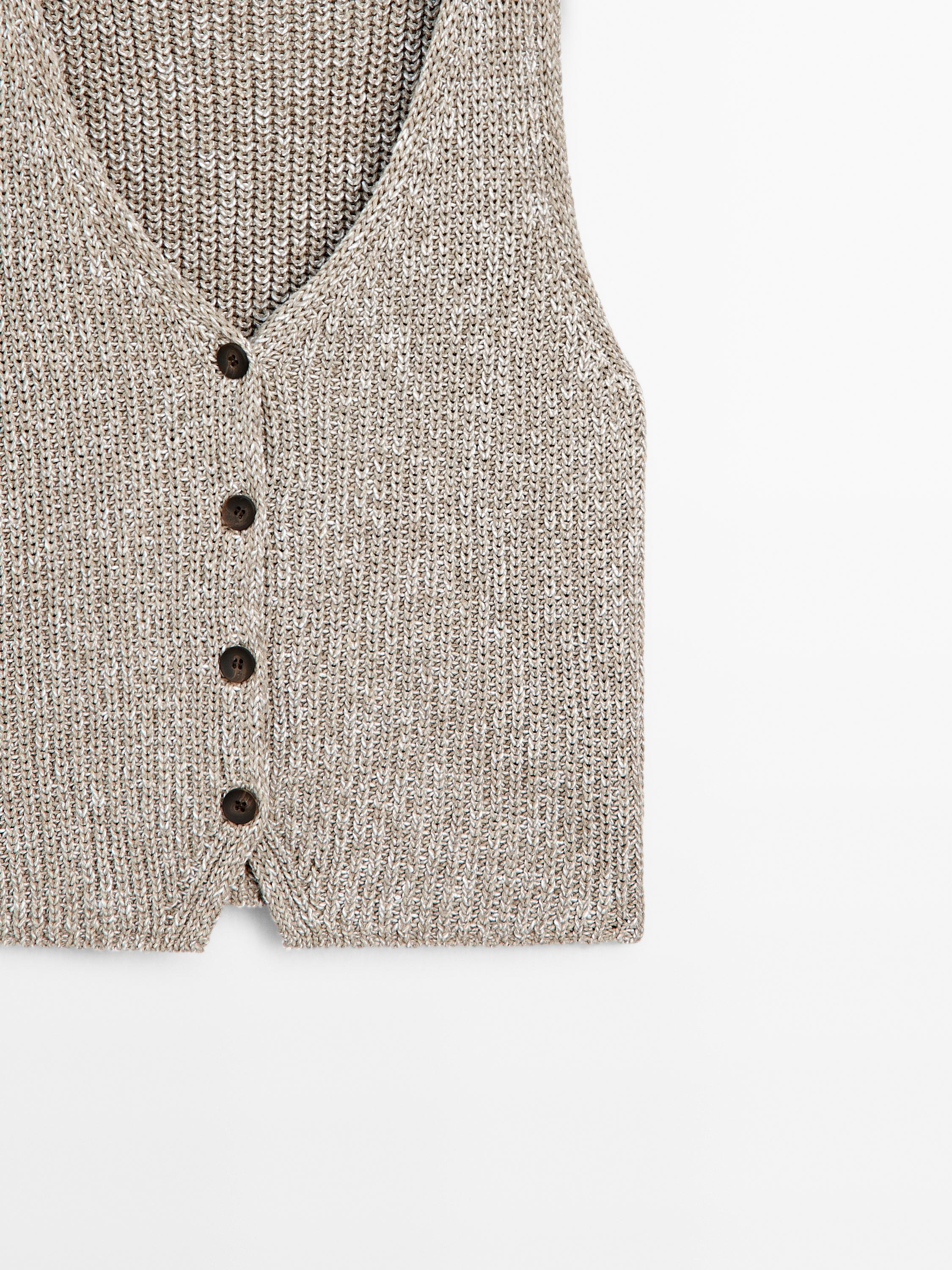Cotton blend short knit vest