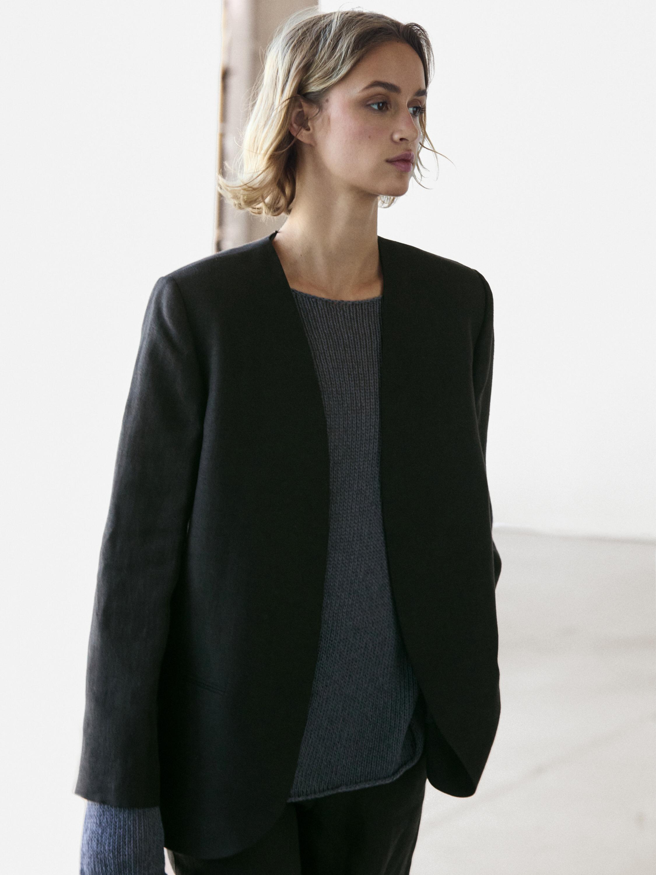 100% linen lapelless blazer — BLACK