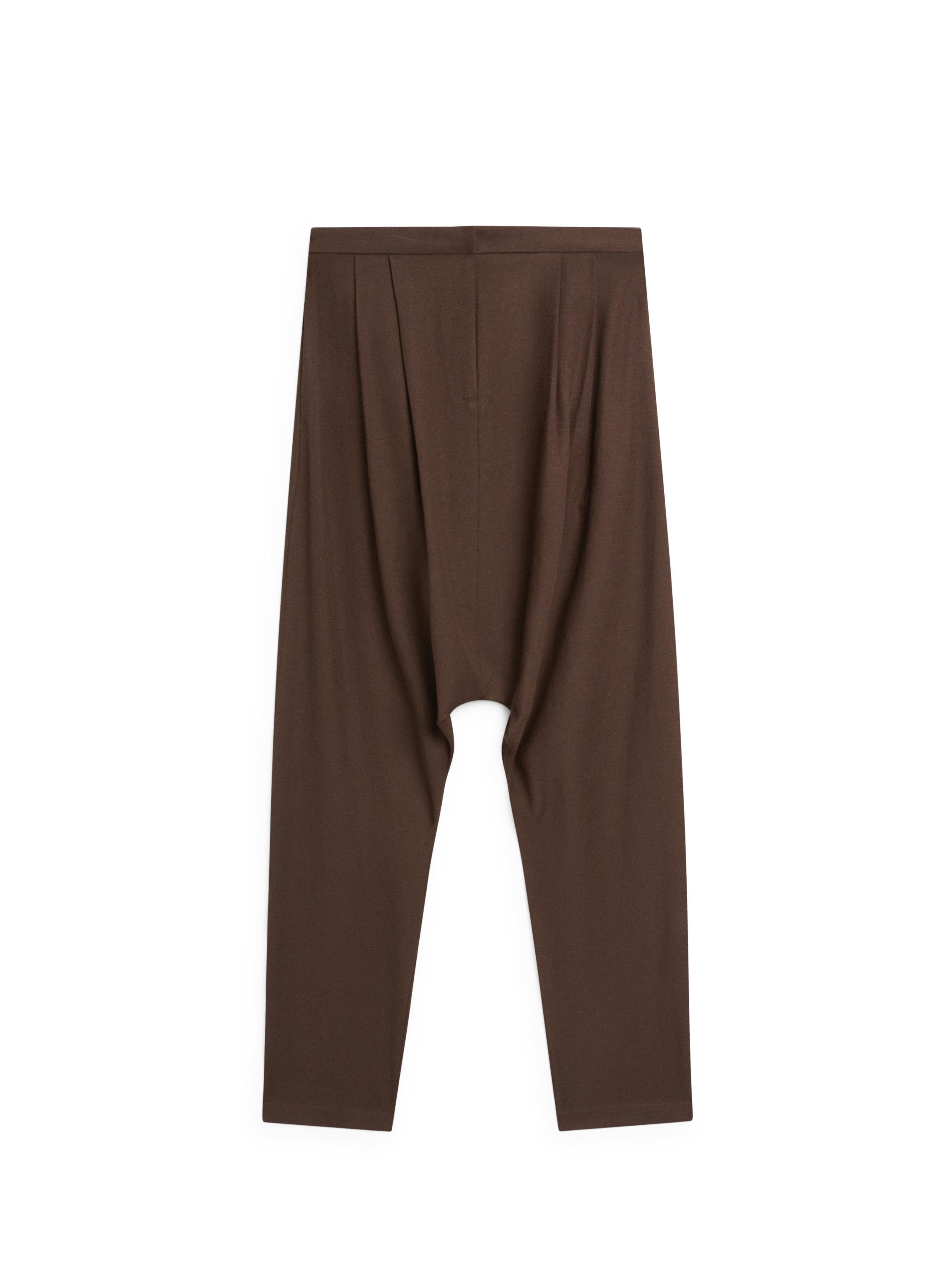 Baggy trousers with pleated details — BROWN