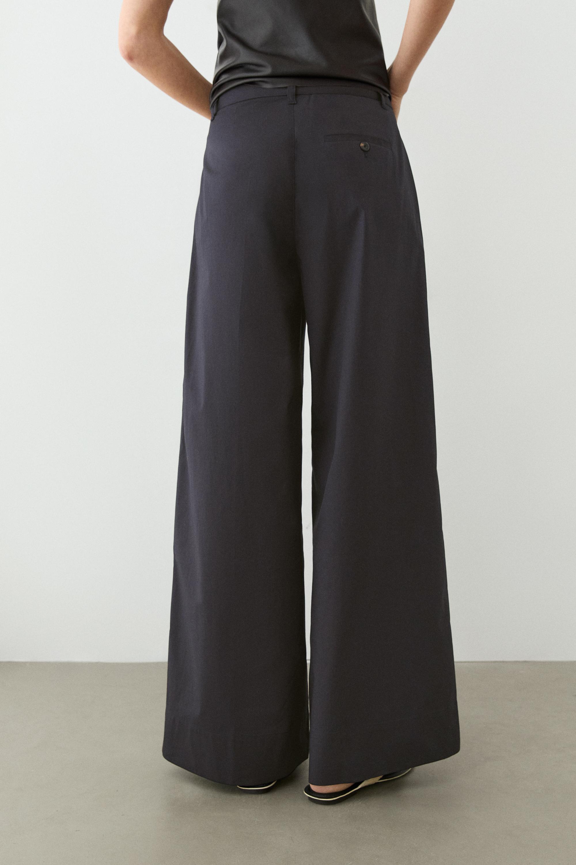 Cotton blend wide-leg pleated trousers · Deep Blue · Trousers