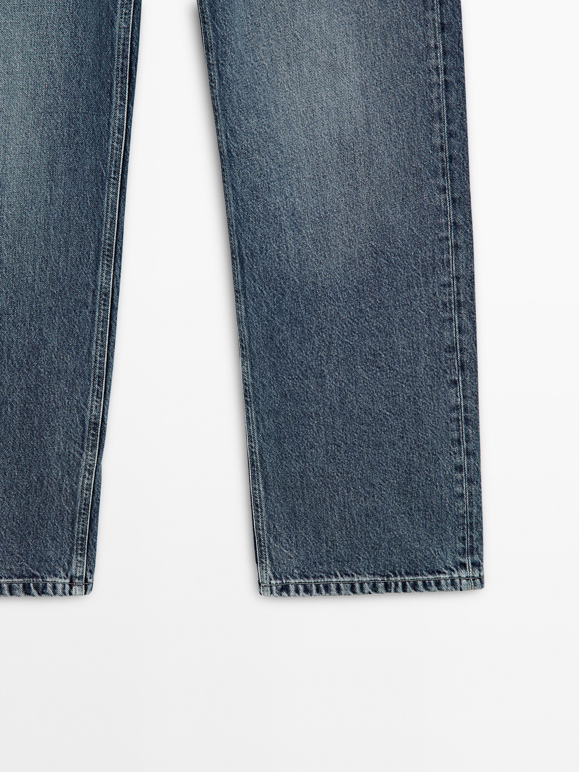 Mid-waist wide-leg jeans