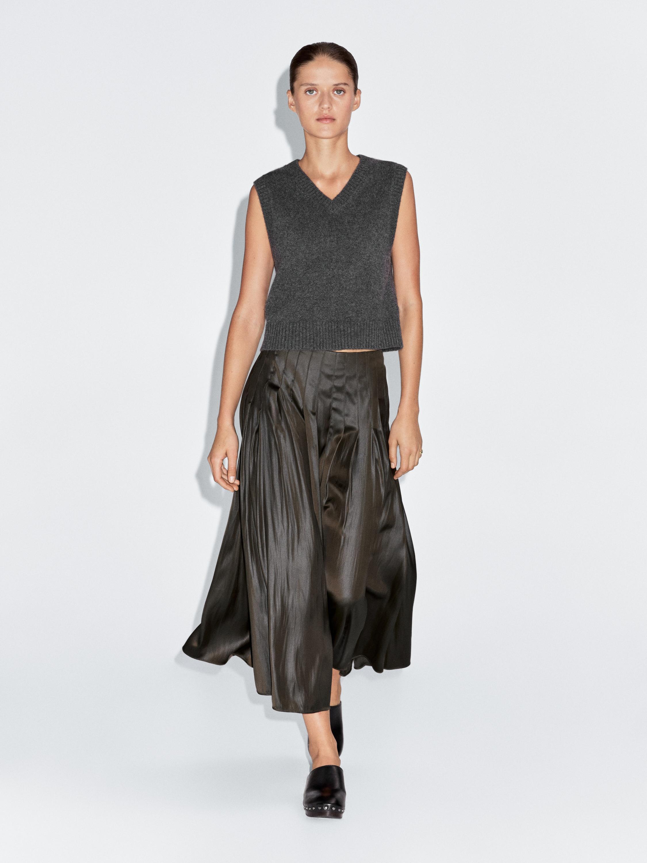 Pintuck midi skirt with waxed finish