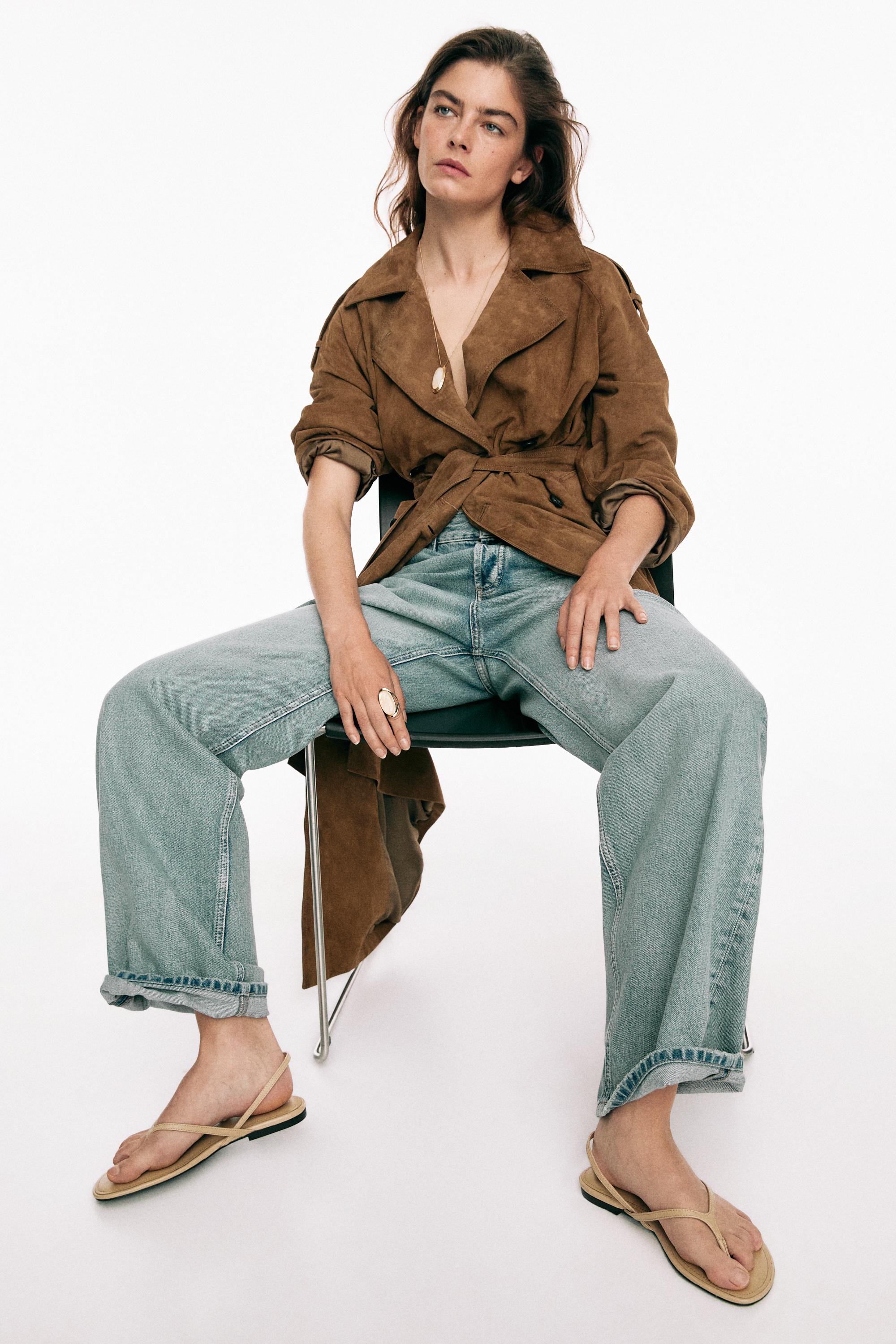 Flat leather sandals — CREAM