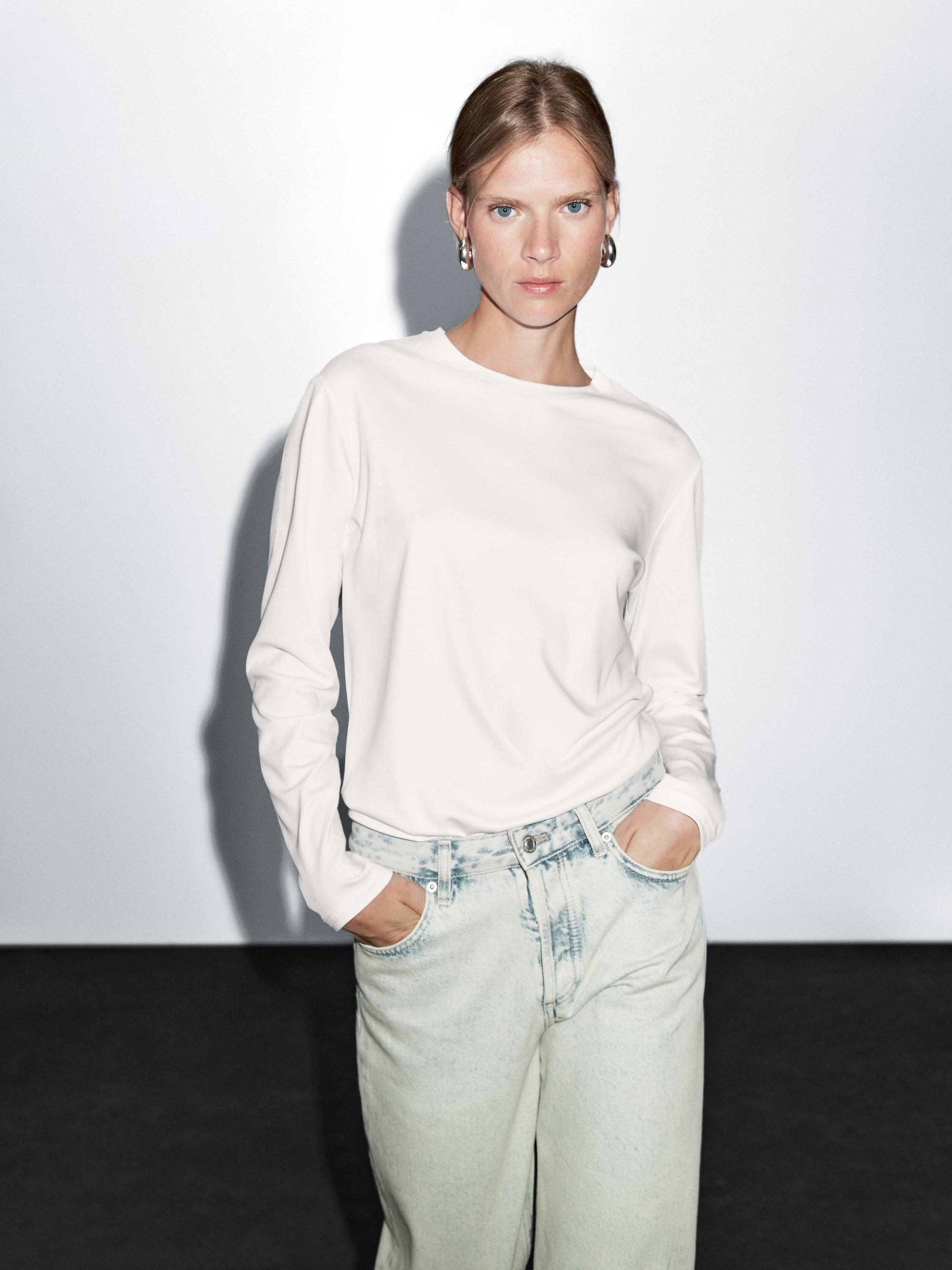 Mid-rise wide-leg jeans