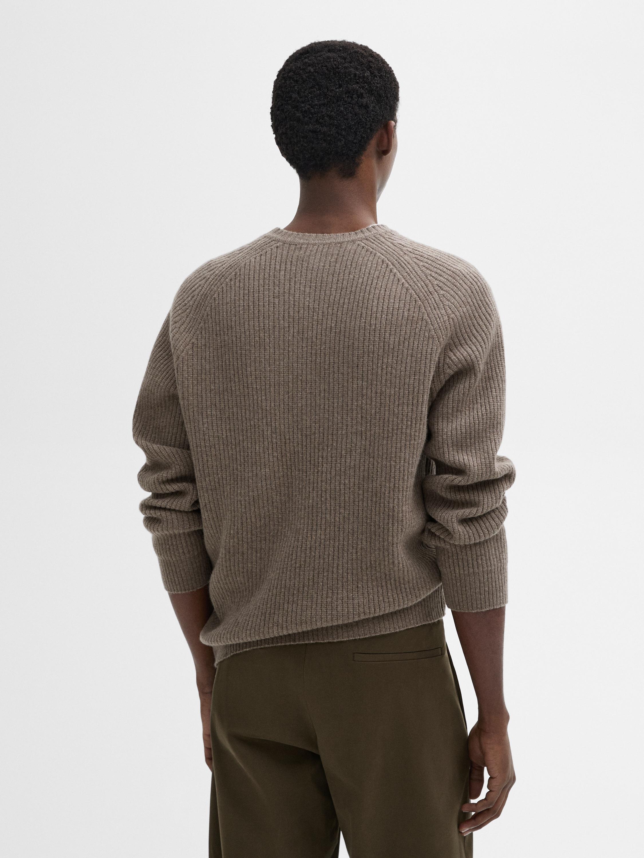 Pull en maille de laine mélangée