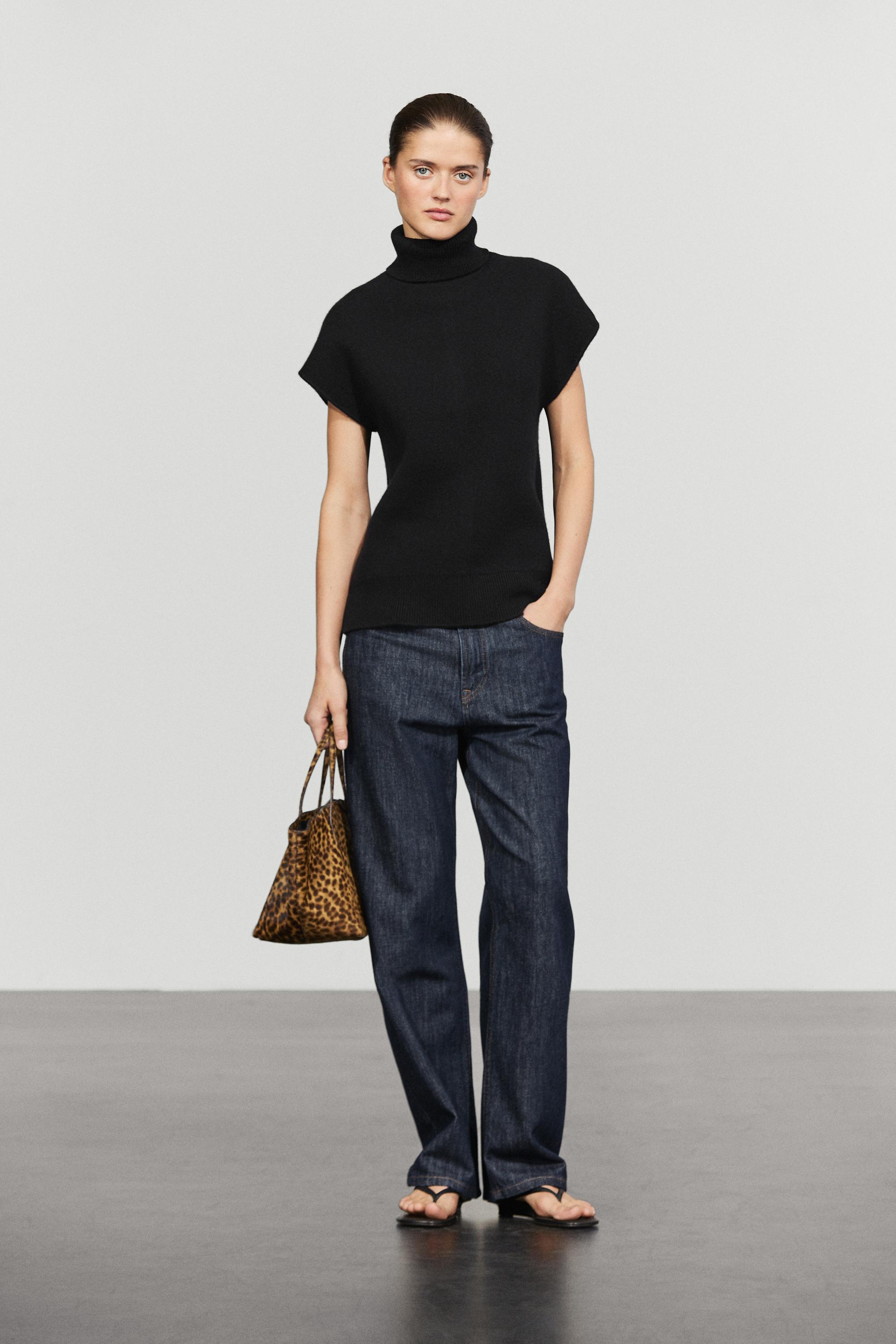 Knit sweater with side vents — BLACK