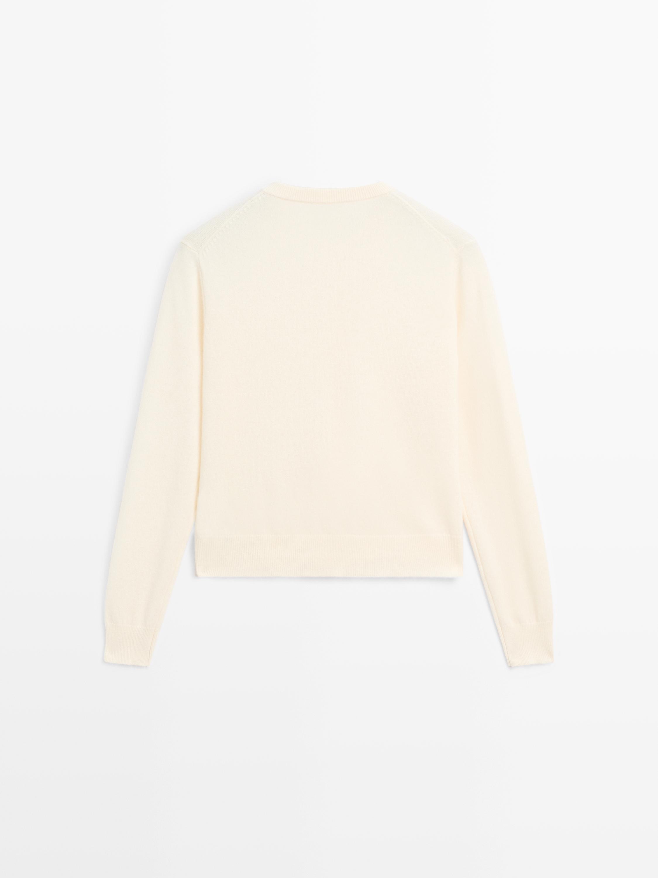 Cardigan com botões dourados 100% lã