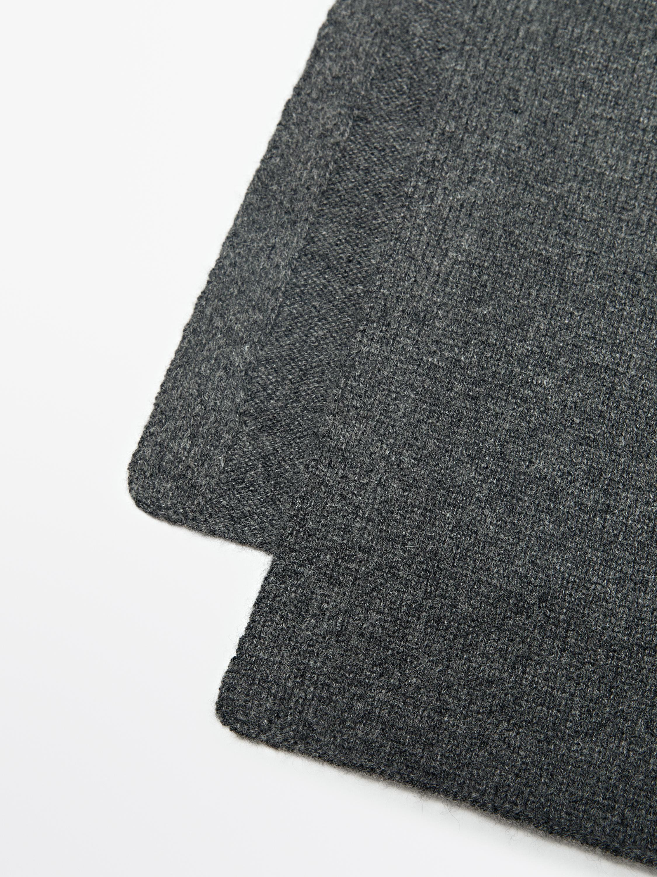 100% cashmere scarf
