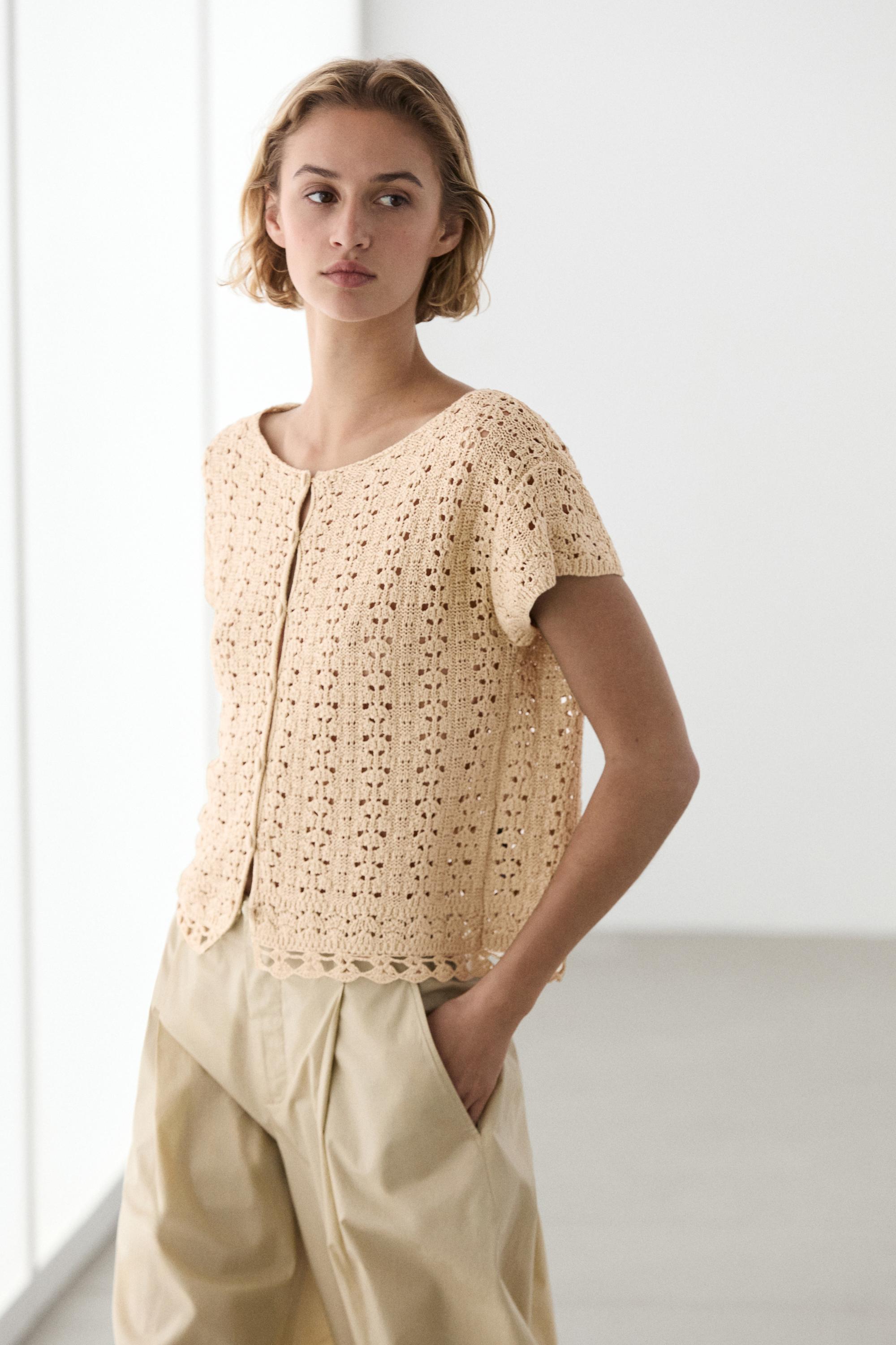 Kurzarm-Cardigan mit Häkelstrick