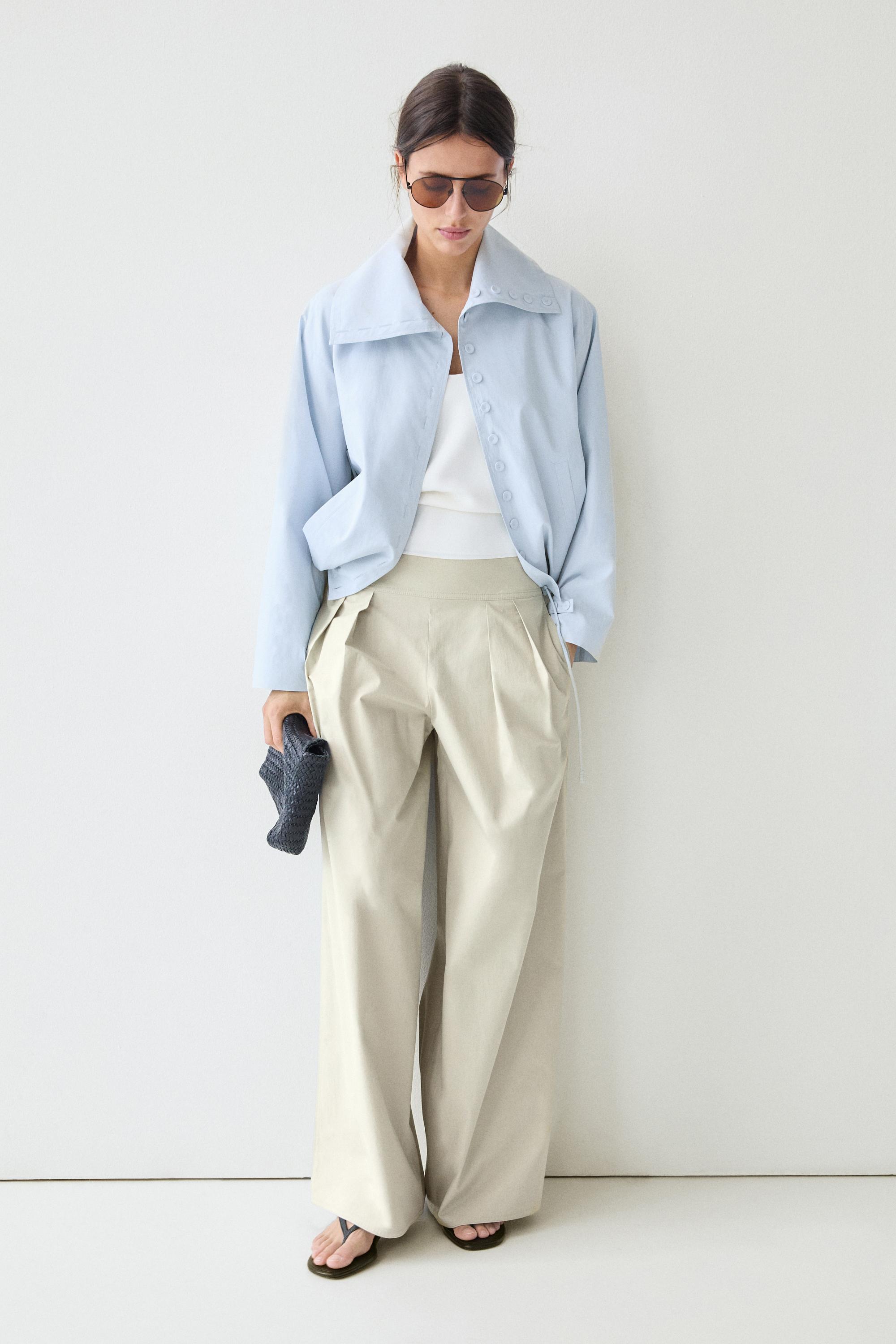 Wide-leg pants with pleated sash detail — Greyish green