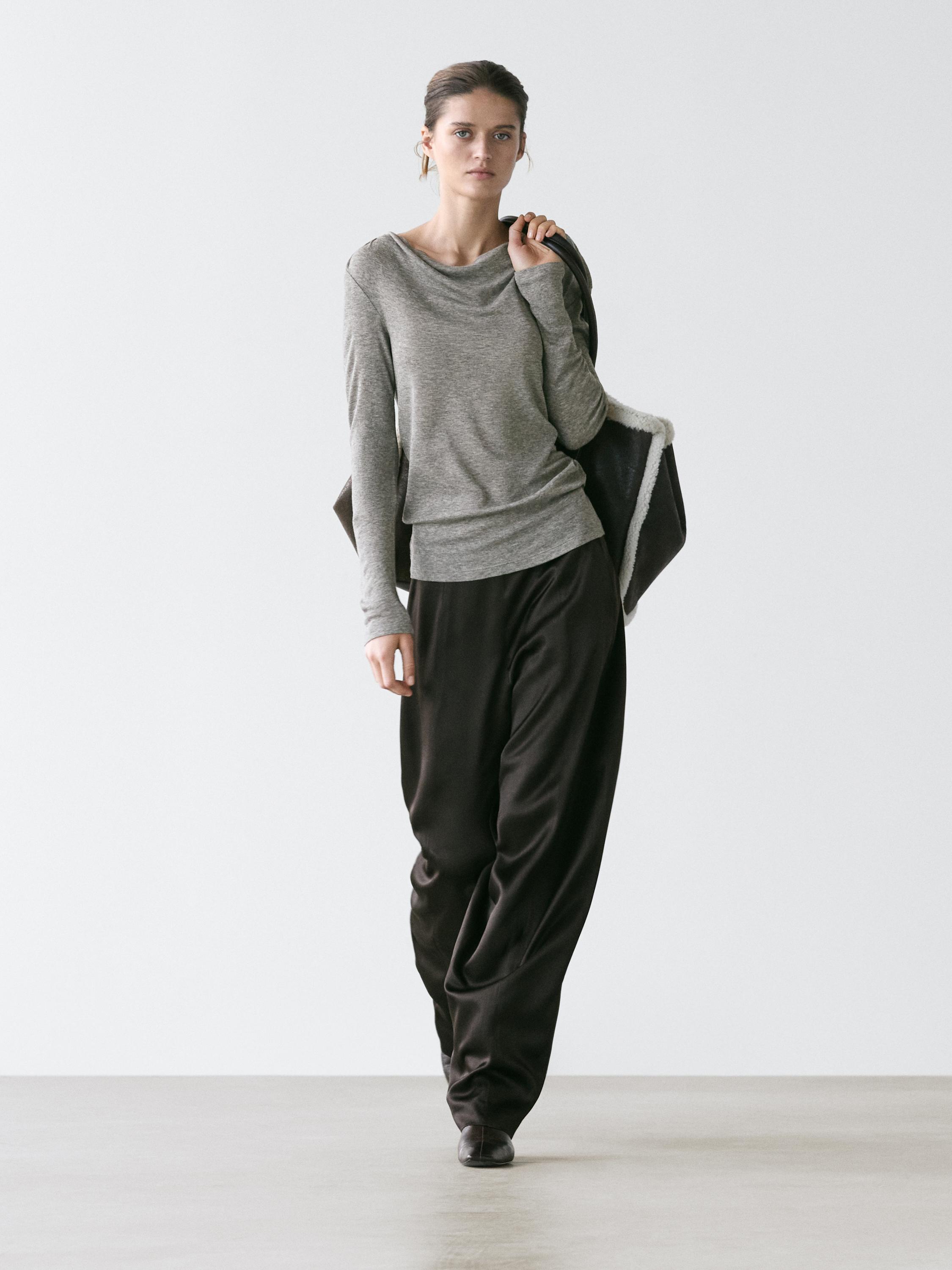 T-shirt à manches longues et col drapé