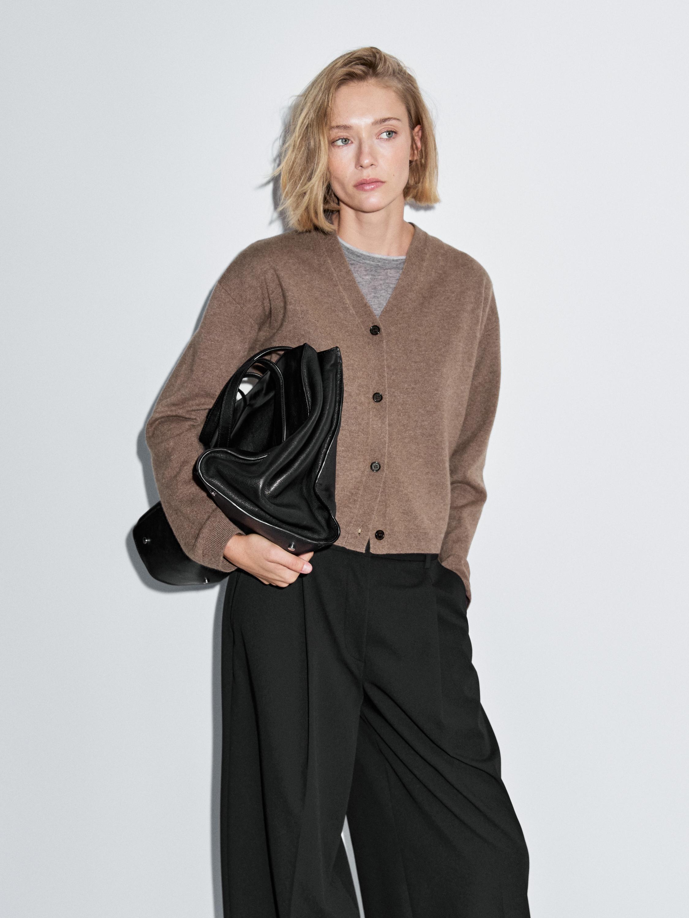 Cárdigan punto cuello pico mezcla lana