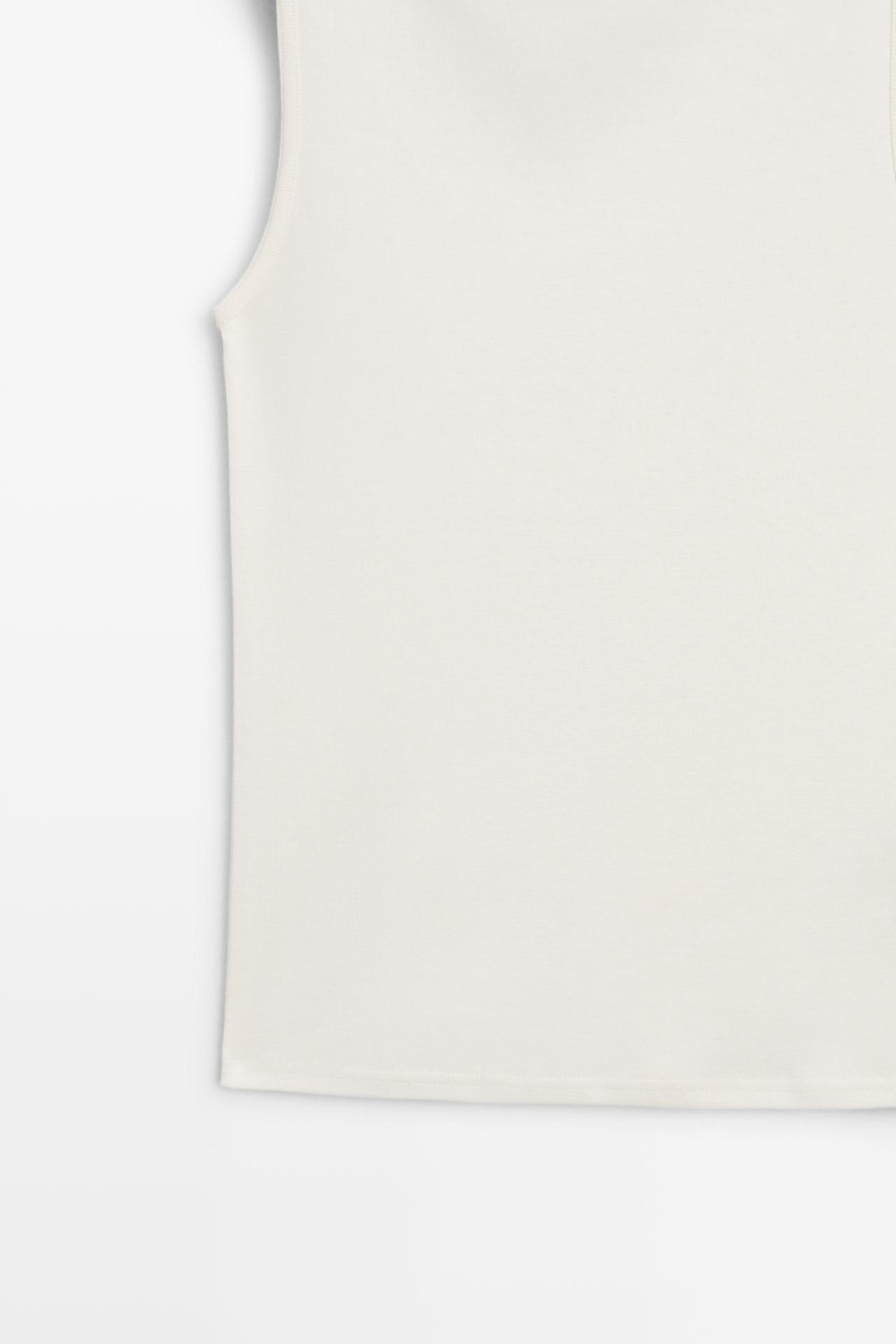 100% cotton straight neckline T-shirt — CREAM