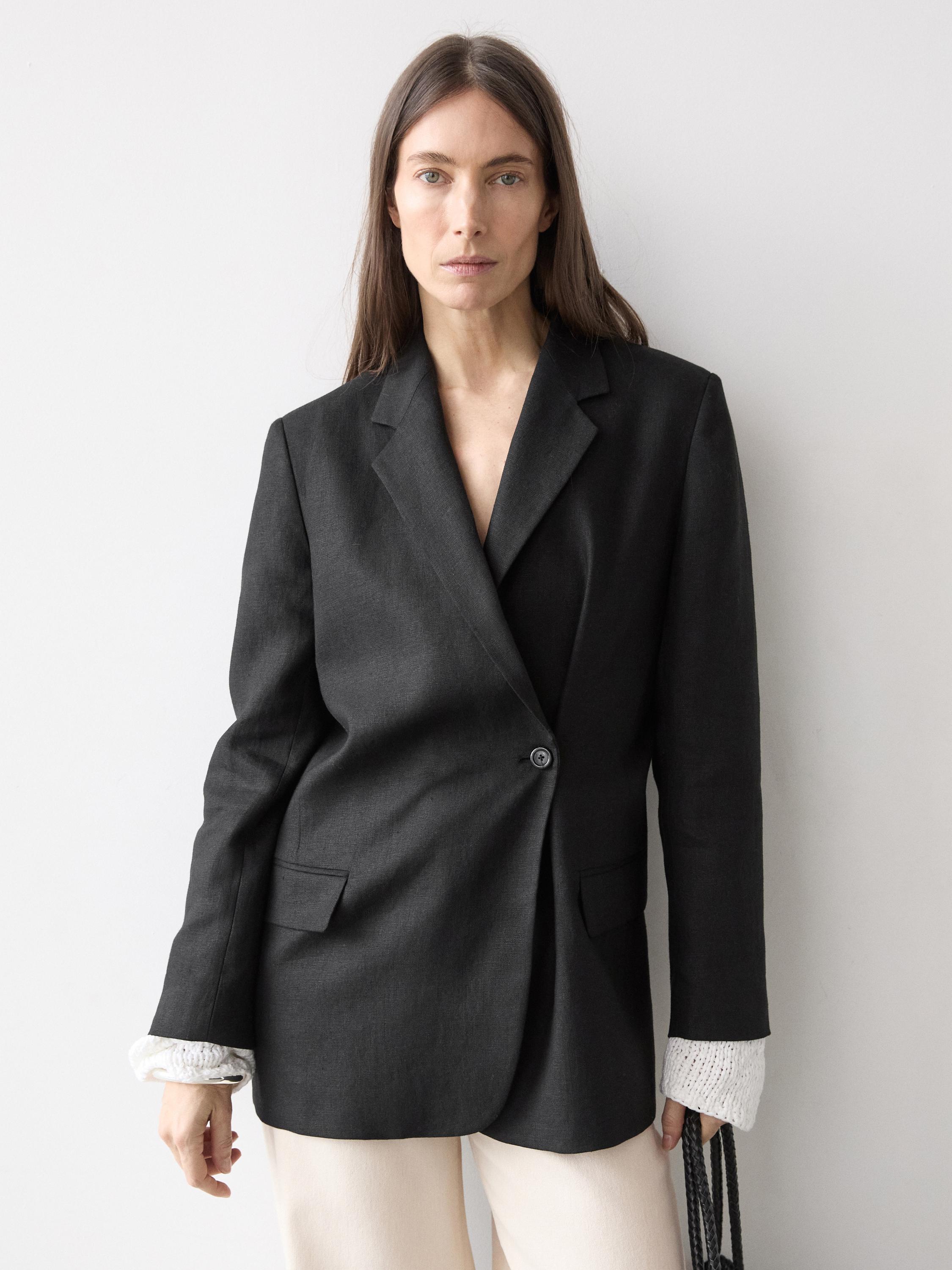 100% linen double-breasted blazer — BLACK