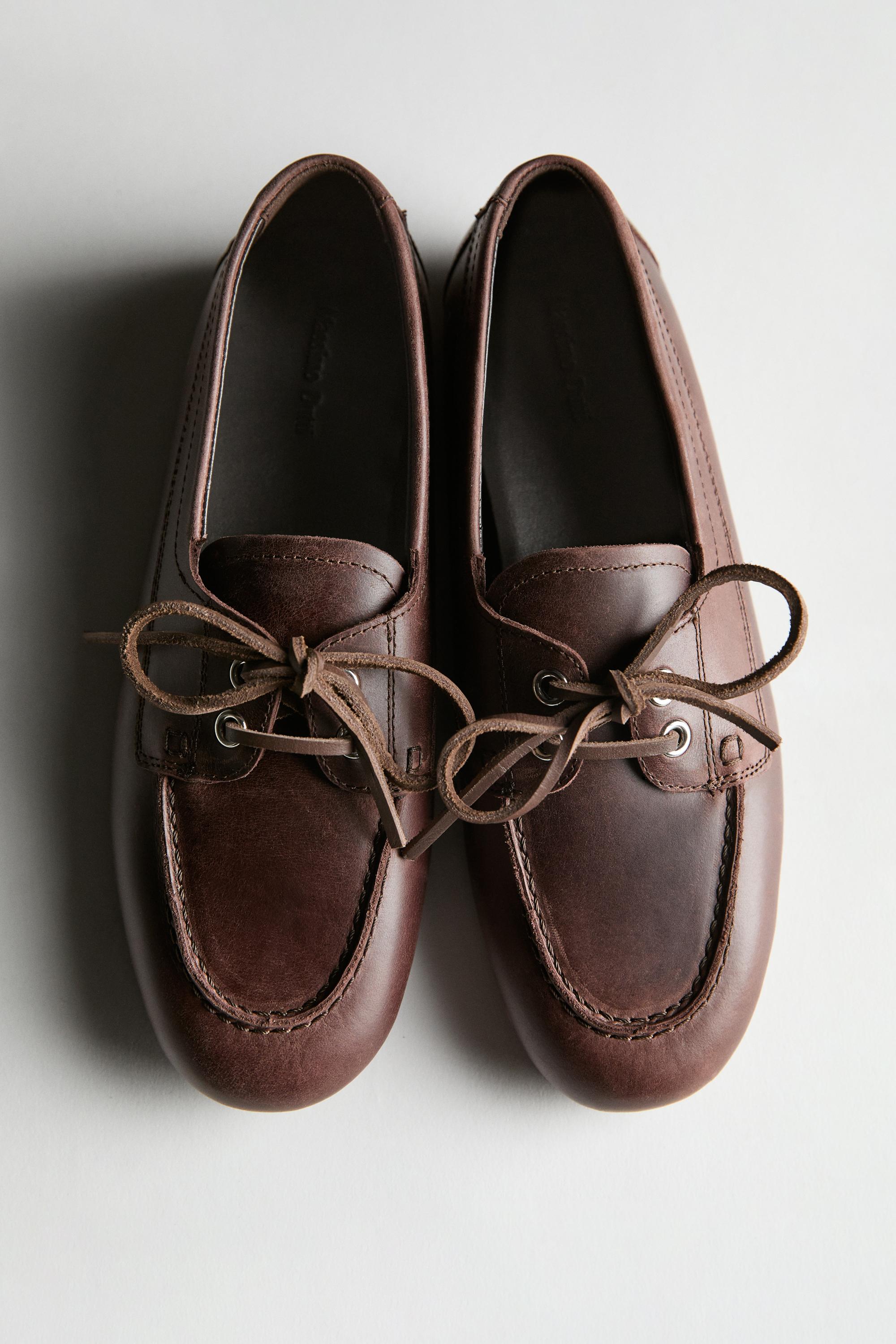 Leather deck shoes · Brown · Loafer | Massimo Dutti